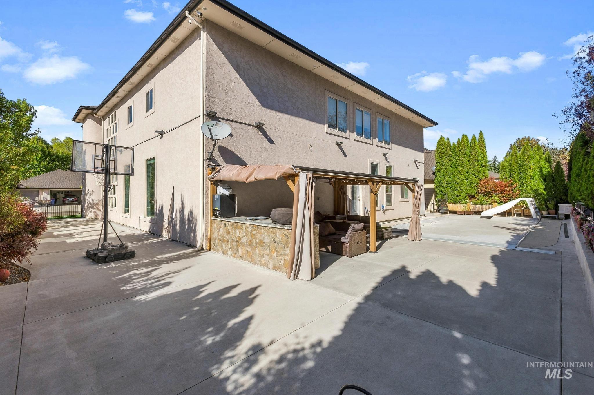 1838 S Riverford Pl, Eagle, Idaho 83616, 6 Bedrooms, 5.5 Bathrooms, Residential For Sale, Price $2,200,000,MLS 99003998