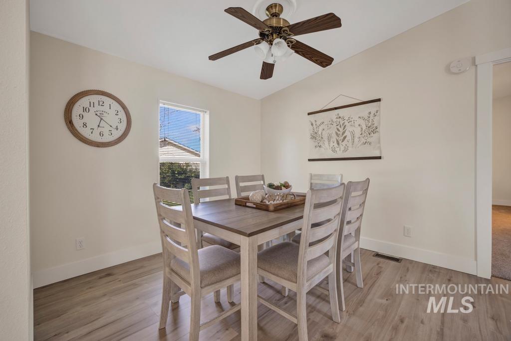 804 Sage Mesa Court, Twin Falls, Idaho 83301, 4 Bedrooms, 2 Bathrooms, Residential For Sale, Price $359,000,MLS 99004000