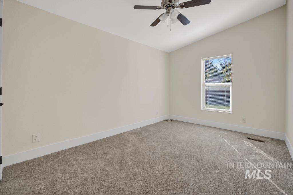 804 Sage Mesa Court, Twin Falls, Idaho 83301, 4 Bedrooms, 2 Bathrooms, Residential For Sale, Price $359,000,MLS 99004000