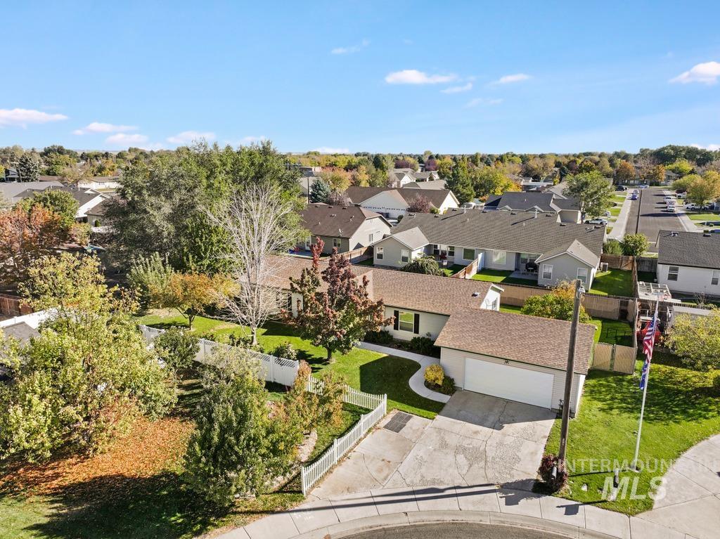 804 Sage Mesa Court, Twin Falls, Idaho 83301, 4 Bedrooms, 2 Bathrooms, Residential For Sale, Price $359,000,MLS 99004000