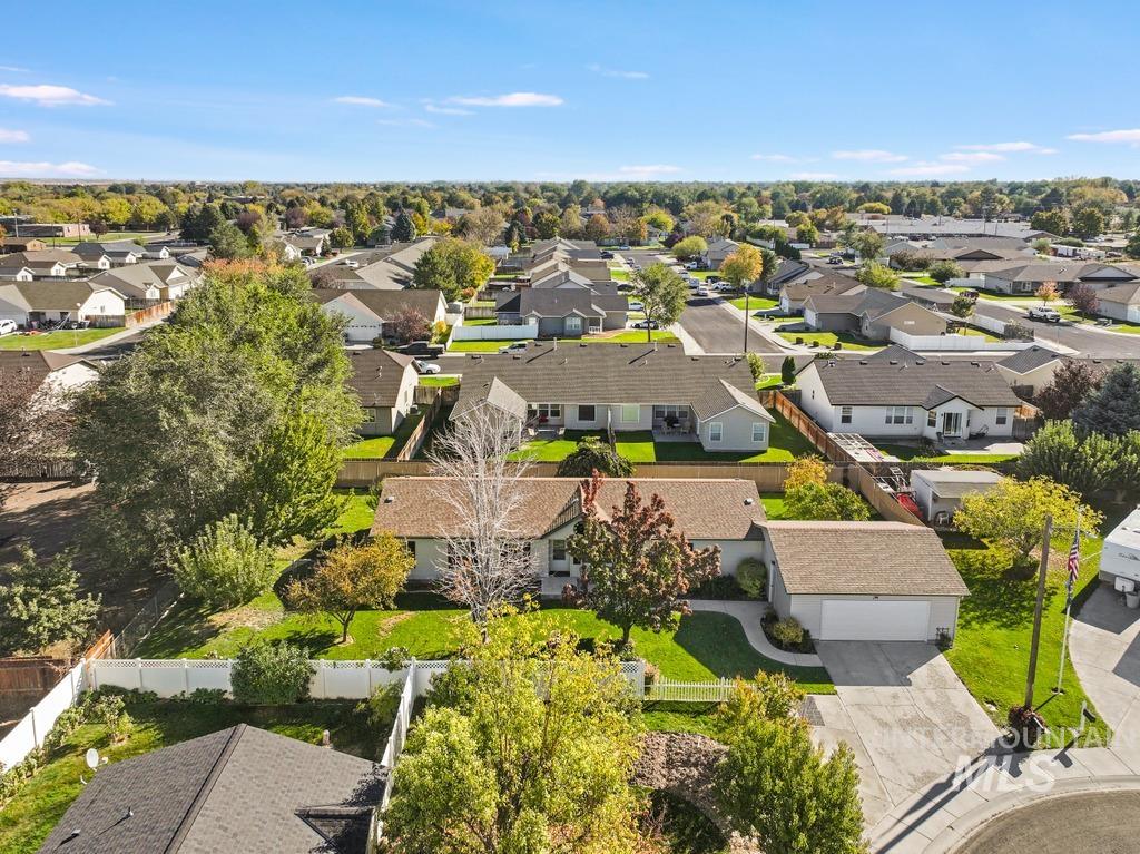 804 Sage Mesa Court, Twin Falls, Idaho 83301, 4 Bedrooms, 2 Bathrooms, Residential For Sale, Price $359,000,MLS 99004000