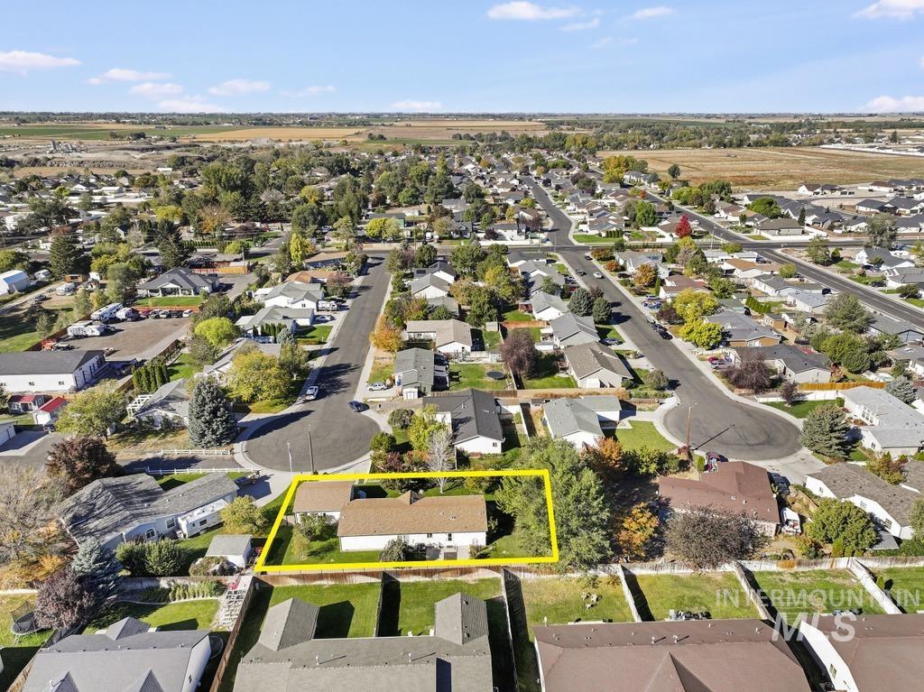 804 Sage Mesa Court, Twin Falls, Idaho 83301, 4 Bedrooms, 2 Bathrooms, Residential For Sale, Price $359,000,MLS 99004000