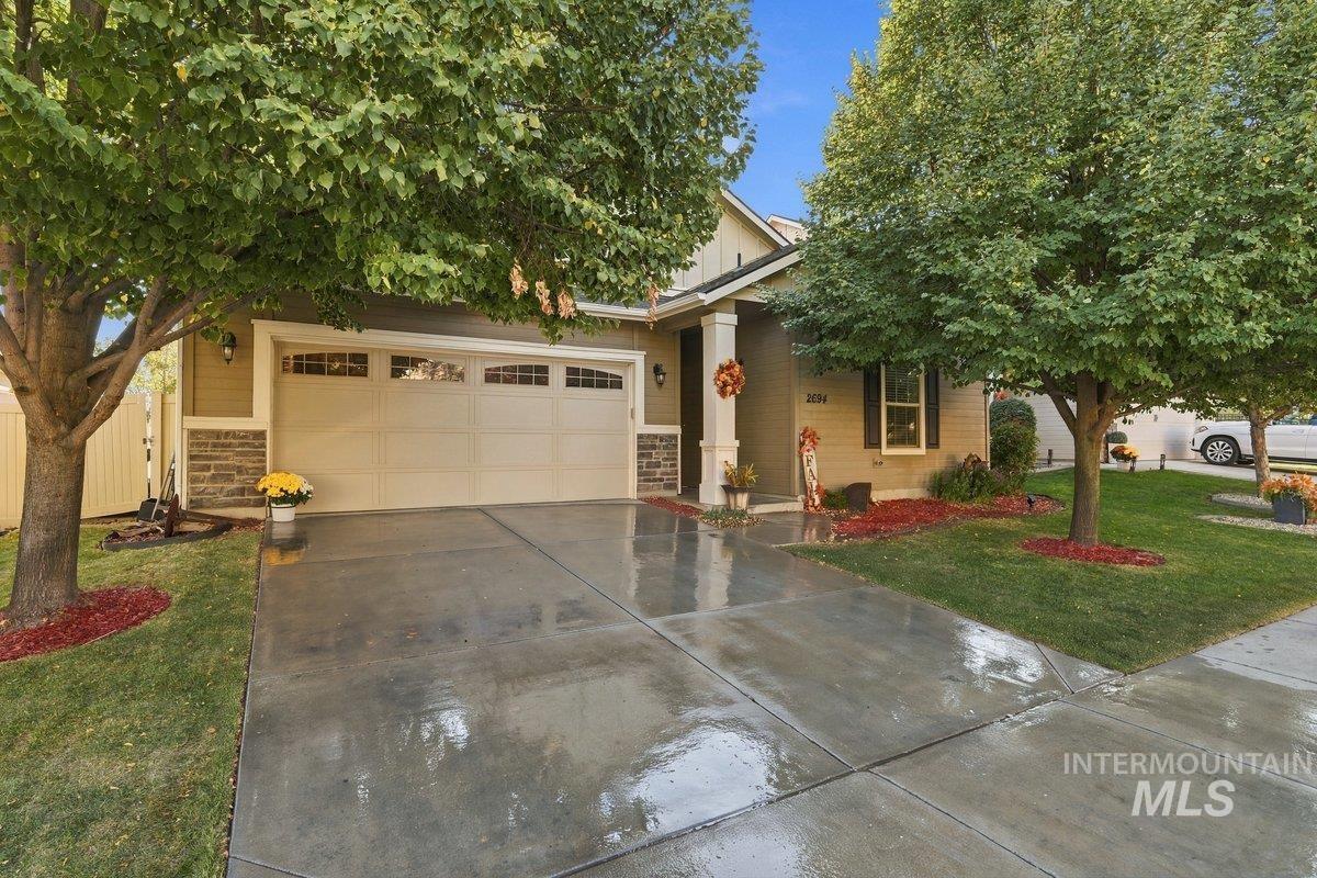 2694 S Riptide Ave., Meridian, Idaho 83642, 3 Bedrooms, 2 Bathrooms, Residential For Sale, Price $427,000, 99004001