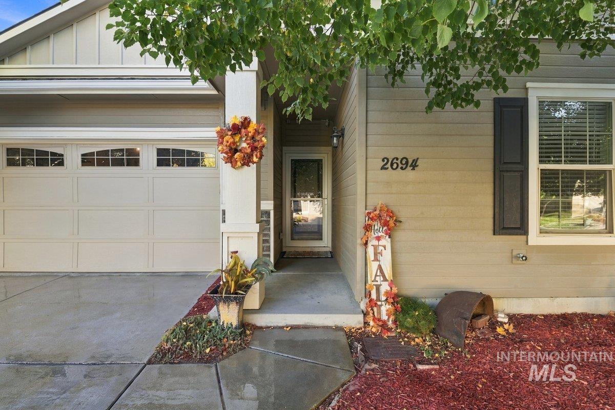 2694 S Riptide Ave., Meridian, Idaho 83642, 3 Bedrooms, 2 Bathrooms, Residential For Sale, Price $427,000, 99004001