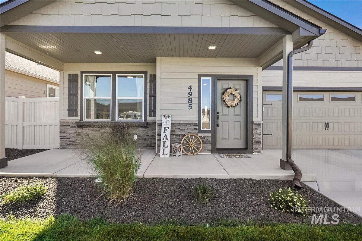 4985 E Buckwheat Dr., Nampa, Idaho 83686, 3 Bedrooms, 2 Bathrooms, Residential For Sale, Price $469,800, 99004002