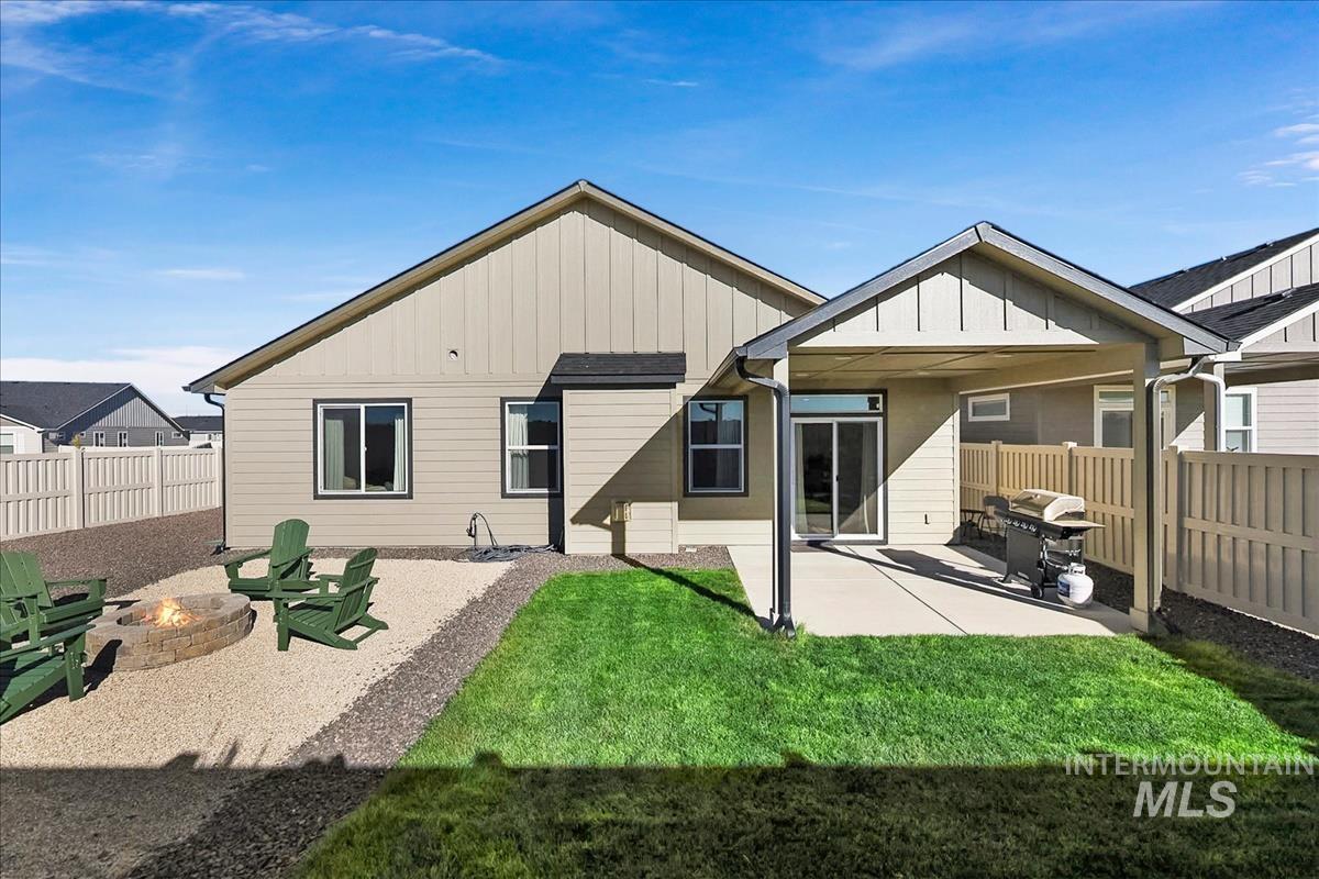 4985 E Buckwheat Dr., Nampa, Idaho 83686, 3 Bedrooms, 2 Bathrooms, Residential For Sale, Price $469,800, 99004002