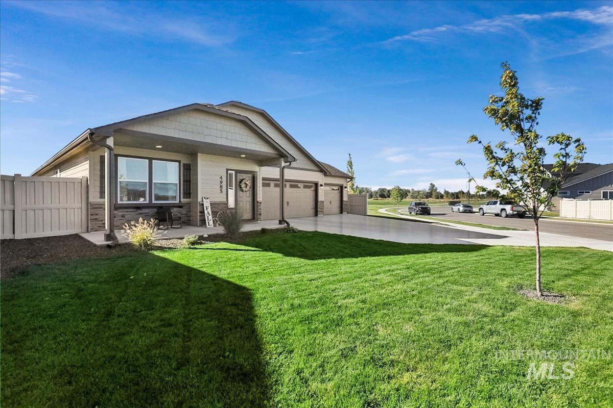 4985 E Buckwheat Dr., Nampa, Idaho 83686, 3 Bedrooms, 2 Bathrooms, Residential For Sale, Price $469,800, 99004002