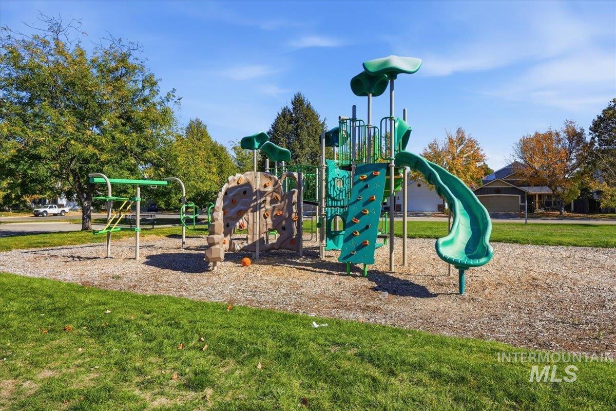 6767 S Cheshire Ave., Boise, Idaho 83709, 4 Bedrooms, 2.5 Bathrooms, Residential For Sale, Price $522,900, 99004005