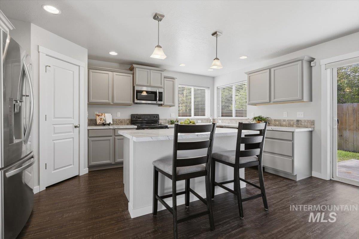 6767 S Cheshire Ave., Boise, Idaho 83709, 4 Bedrooms, 2.5 Bathrooms, Residential For Sale, Price $522,900, 99004005