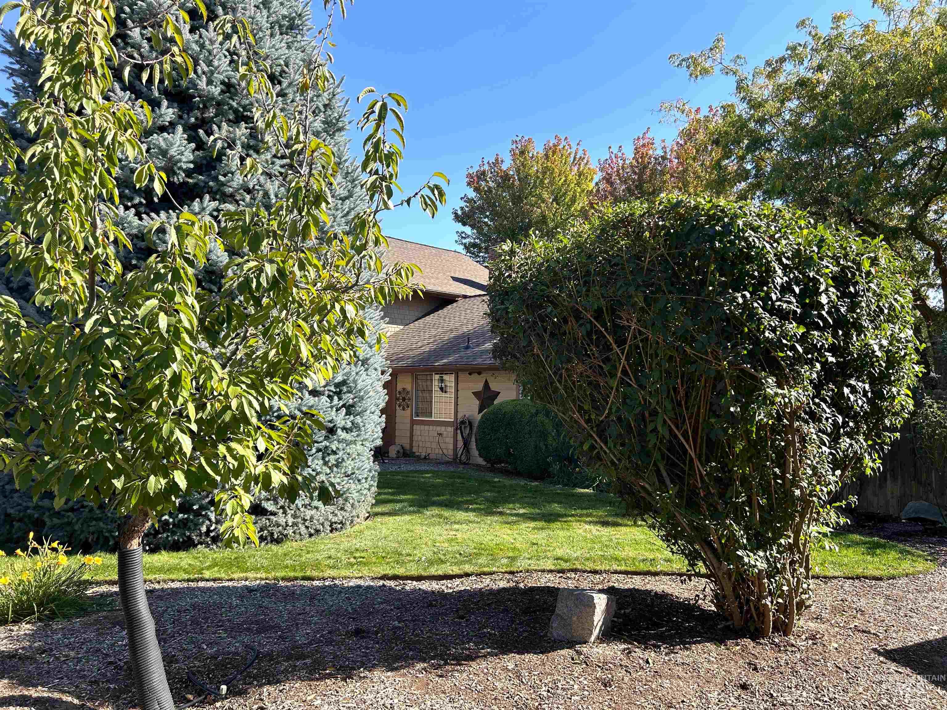 363 E Ranch Drive, Eagle, Idaho 83616, 5 Bedrooms, 2.5 Bathrooms, Residential For Sale, Price $649,000,MLS 99004006