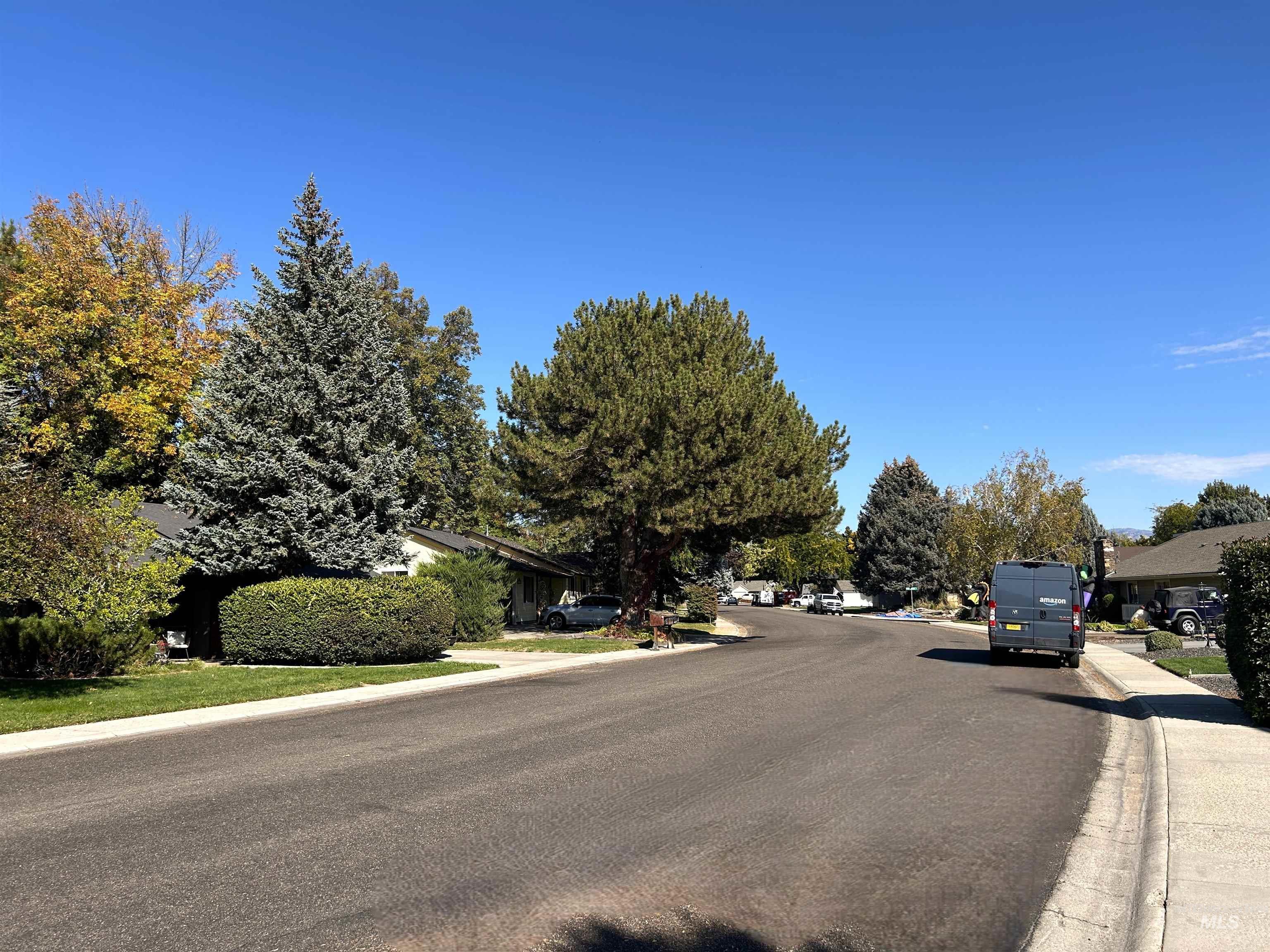 363 E Ranch Drive, Eagle, Idaho 83616, 5 Bedrooms, 2.5 Bathrooms, Residential For Sale, Price $649,000,MLS 99004006