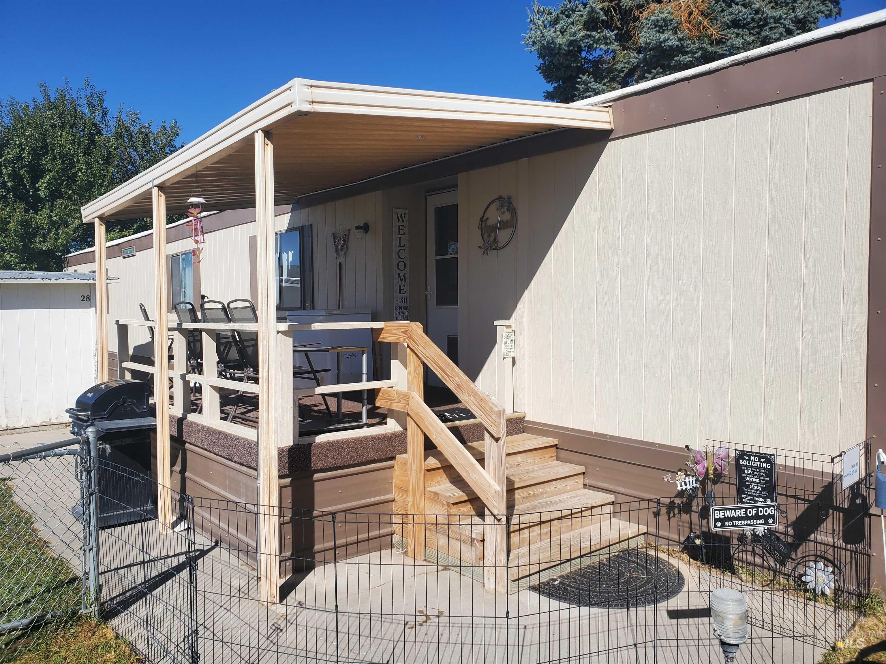 198 South Hills Rd, Twin Falls, Idaho 83301, 2 Bedrooms, 2 Bathrooms, Residential For Sale, Price $74,900, 99004008