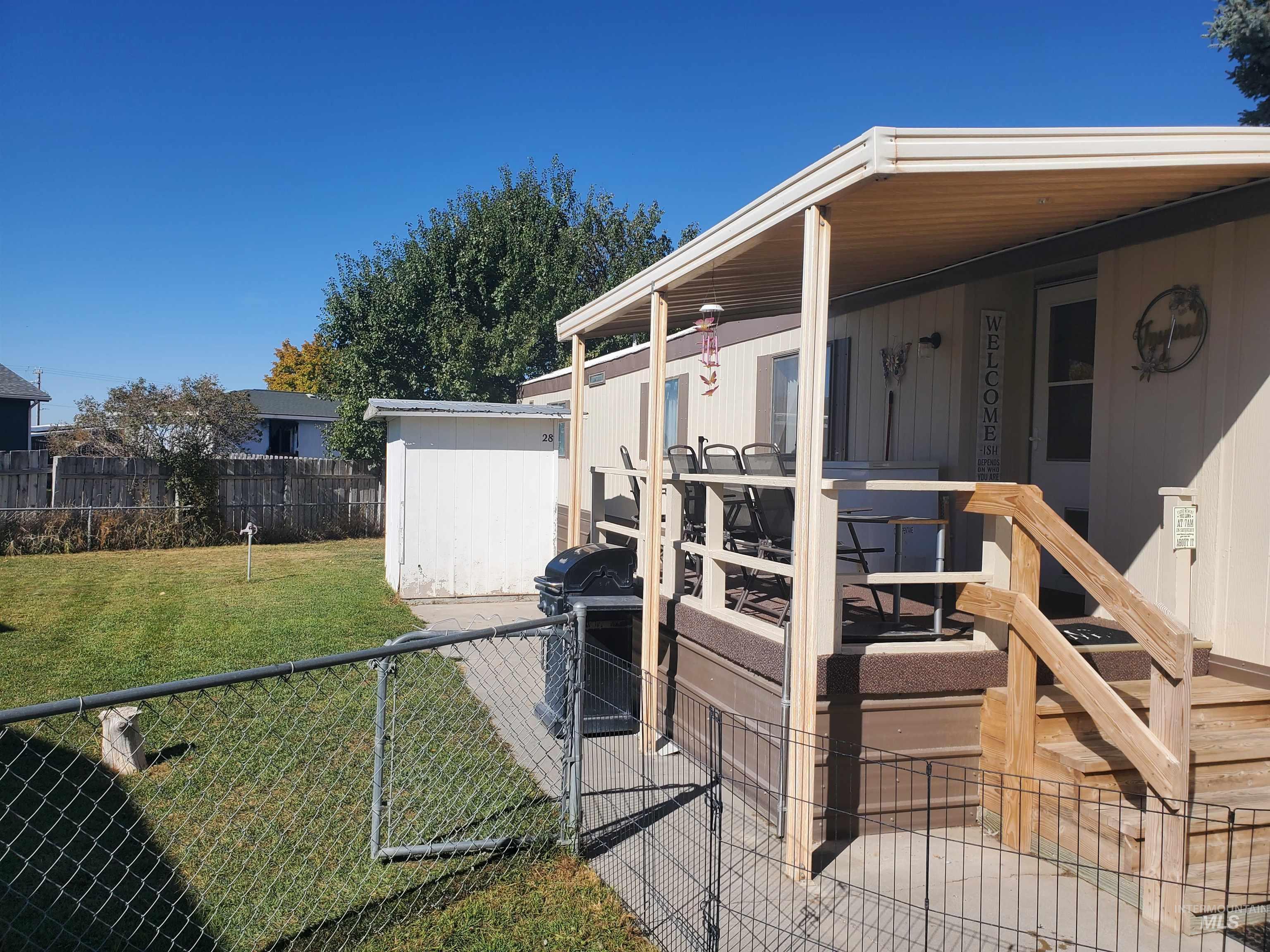 198 South Hills Rd, Twin Falls, Idaho 83301, 2 Bedrooms, 2 Bathrooms, Residential For Sale, Price $74,900, 99004008