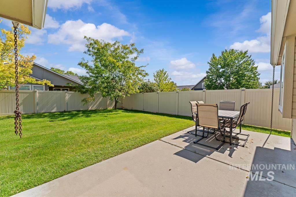 3750 N Rhodes Ave, Meridian, Idaho 83646, 4 Bedrooms, 2.5 Bathrooms, Residential For Sale, Price $525,000, 99004010