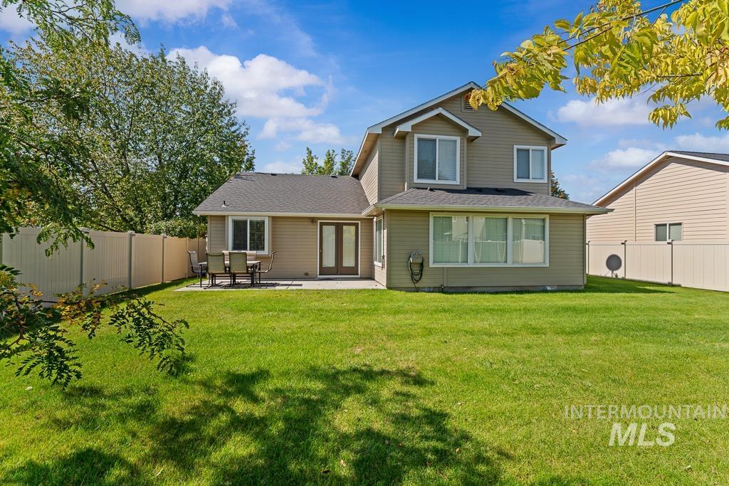 3750 N Rhodes Ave, Meridian, Idaho 83646, 4 Bedrooms, 2.5 Bathrooms, Residential For Sale, Price $525,000, 99004010