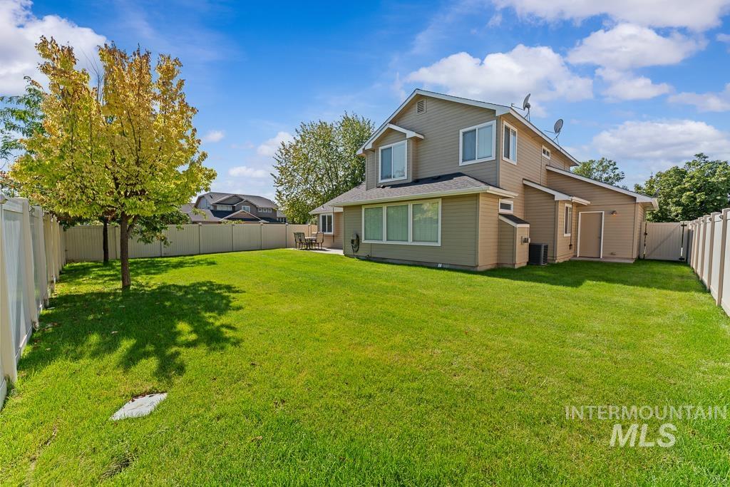 3750 N Rhodes Ave, Meridian, Idaho 83646, 4 Bedrooms, 2.5 Bathrooms, Residential For Sale, Price $525,000, 99004010