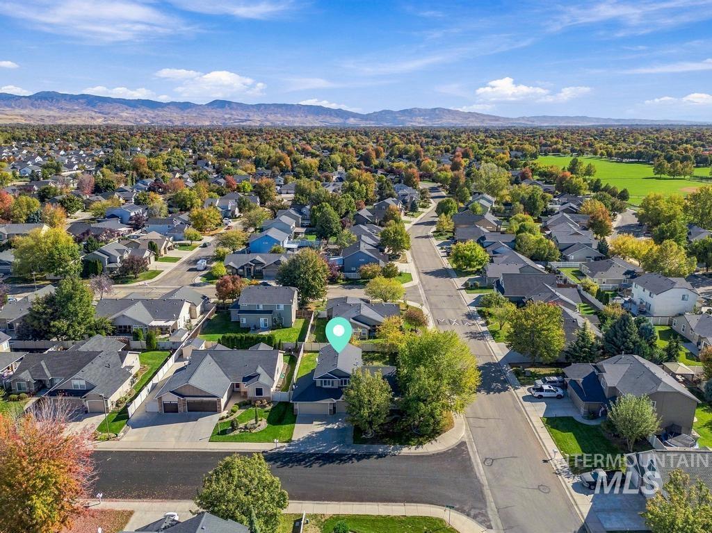 3750 N Rhodes Ave, Meridian, Idaho 83646, 4 Bedrooms, 2.5 Bathrooms, Residential For Sale, Price $525,000, 99004010