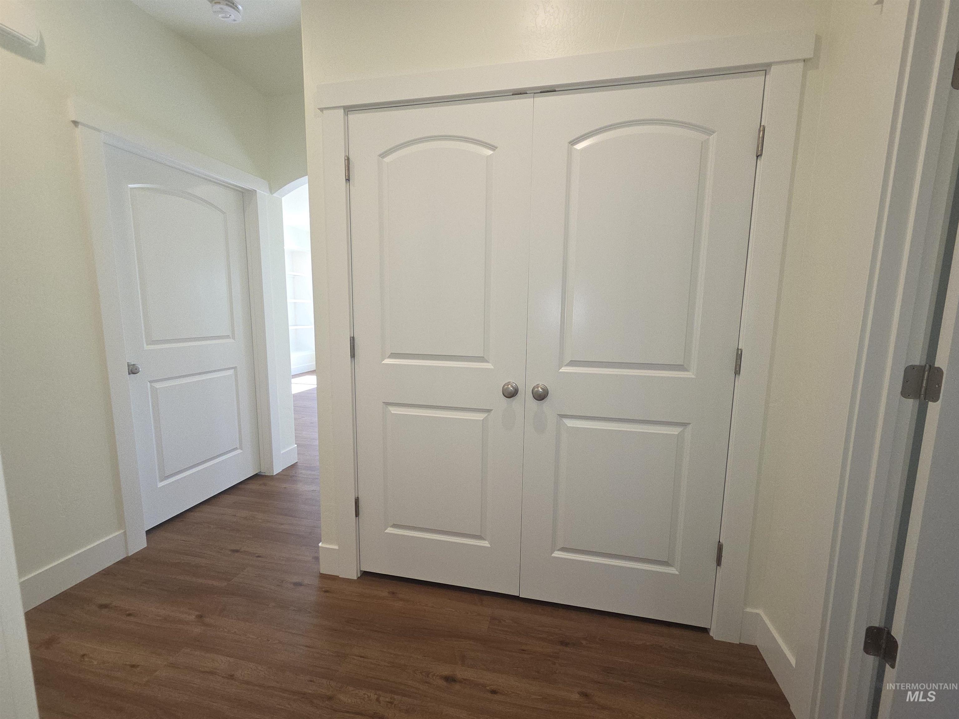 1081 Cottage, Twin Falls, Idaho 83301, 2 Bedrooms, 2 Bathrooms, Residential For Sale, Price $330,000, 99004012