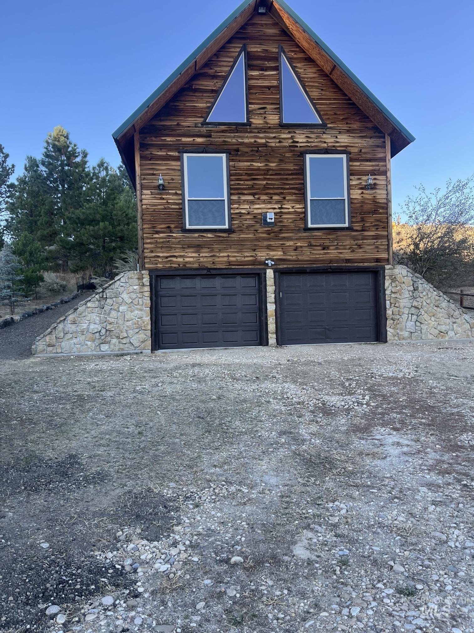 225 Evergreen Dr., Boise, Idaho 83716, 2 Bedrooms, 1.5 Bathrooms, Residential For Sale, Price $489,900, 99004014