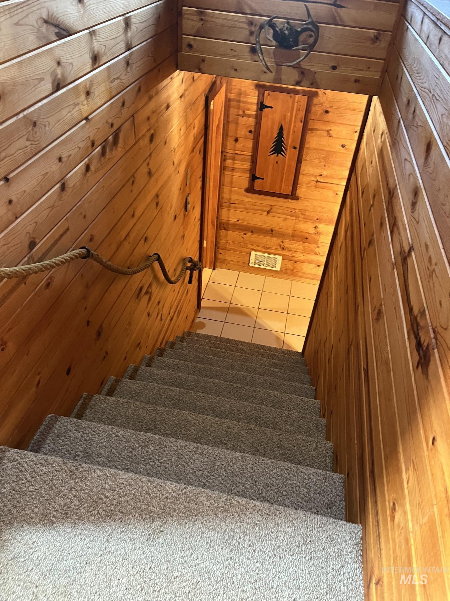 225 Evergreen Dr., Boise, Idaho 83716, 2 Bedrooms, 1.5 Bathrooms, Residential For Sale, Price $489,900, 99004014