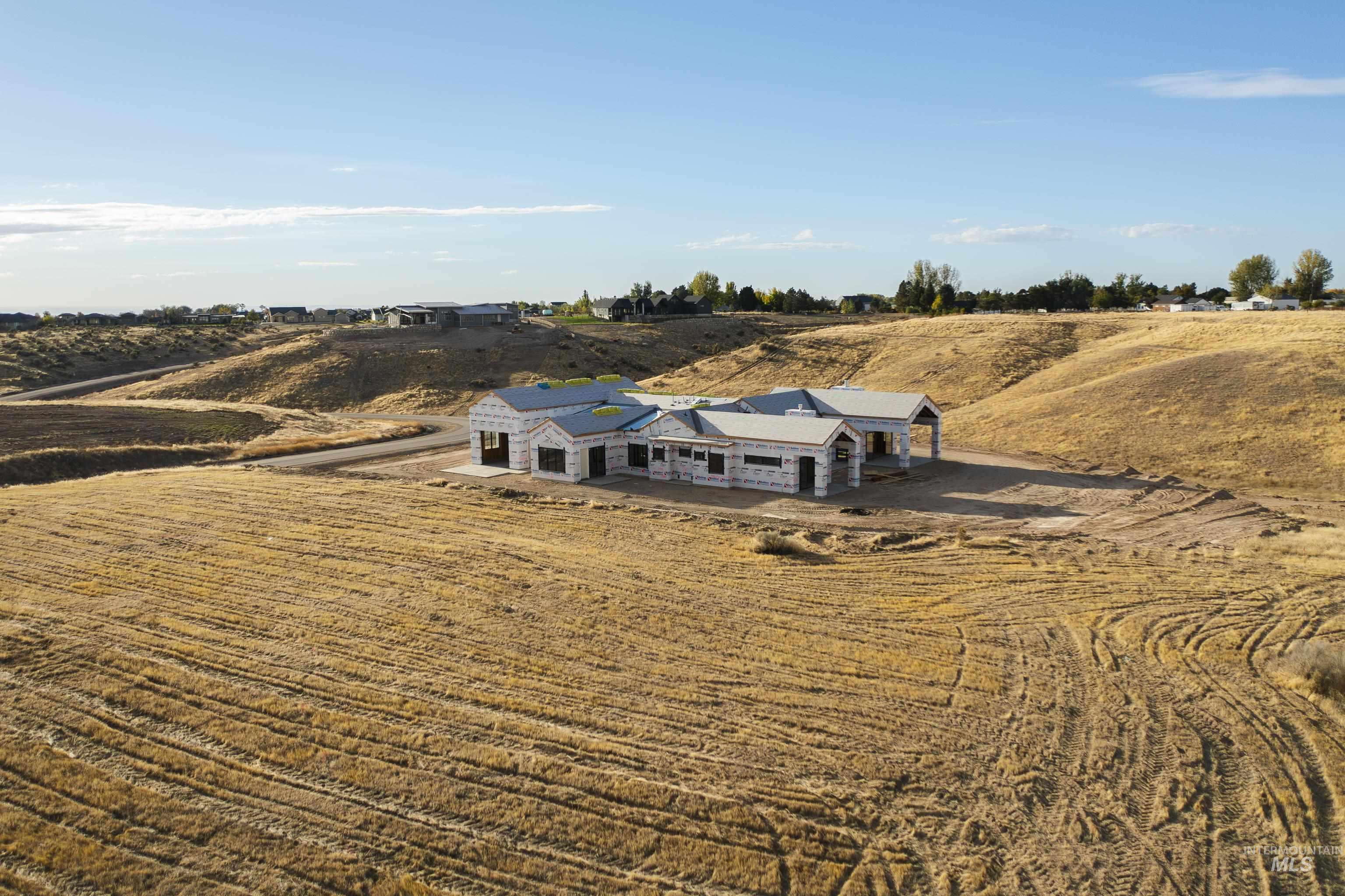 8134 Quail Hollow Dr, Middleton, Idaho 83644, 4 Bedrooms, 4.5 Bathrooms, Residential For Sale, Price $2,200,000, 99004017