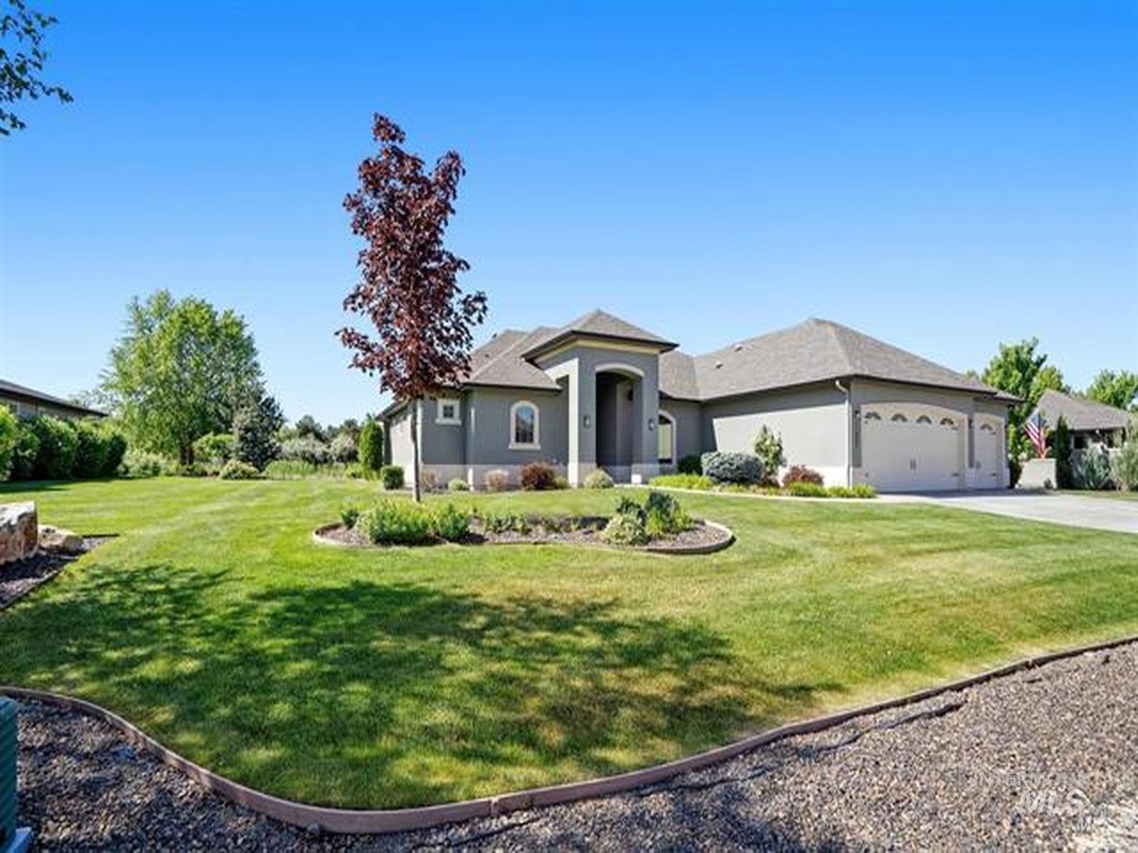 11887 W Pinewood River Lane, Star, Idaho 83669, 4 Bedrooms, 2.5 Bathrooms, Residential For Sale, Price $995,000,MLS 99004027