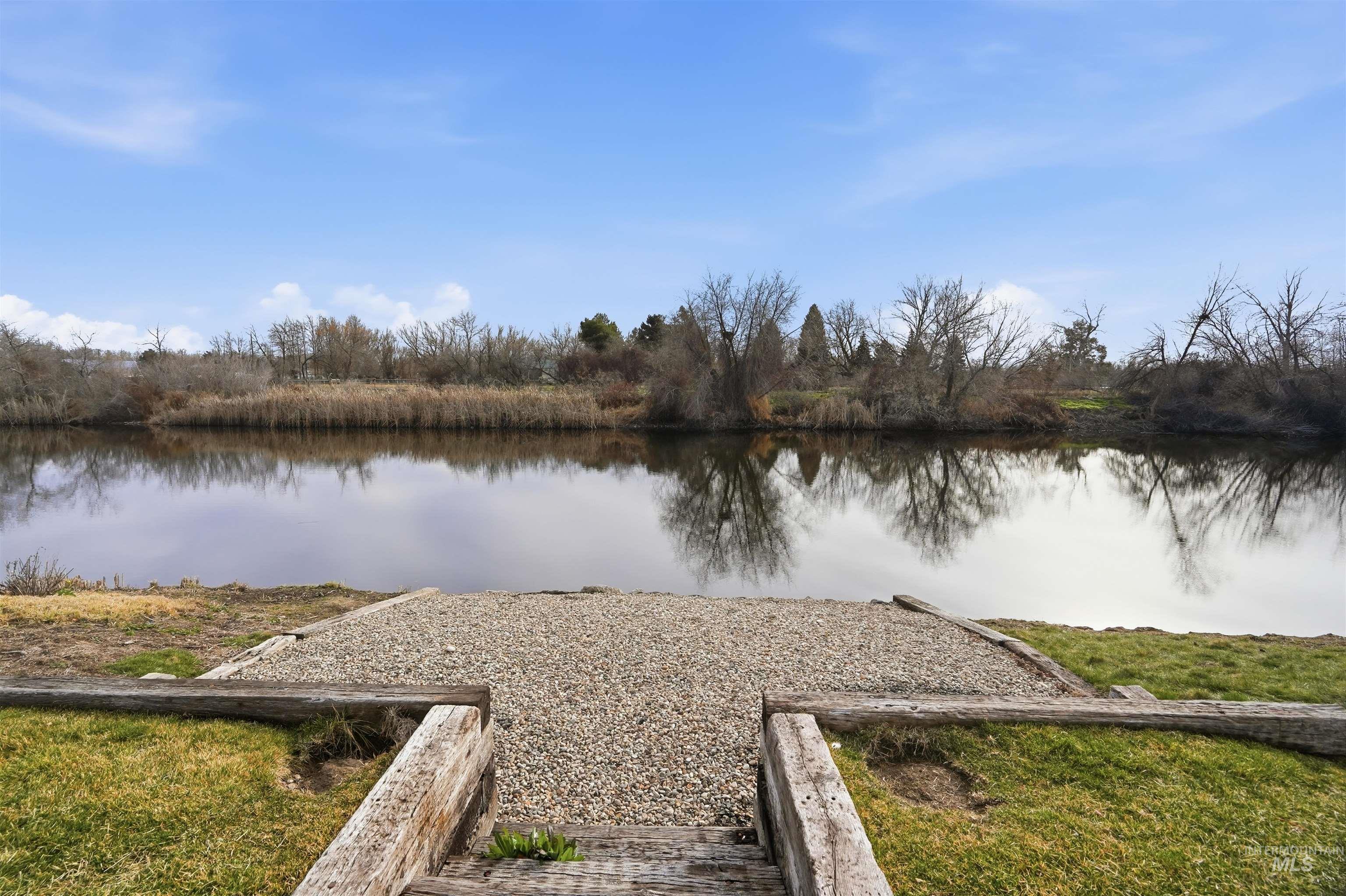 11887 W Pinewood River Lane, Star, Idaho 83669, 4 Bedrooms, 2.5 Bathrooms, Residential For Sale, Price $995,000,MLS 99004027