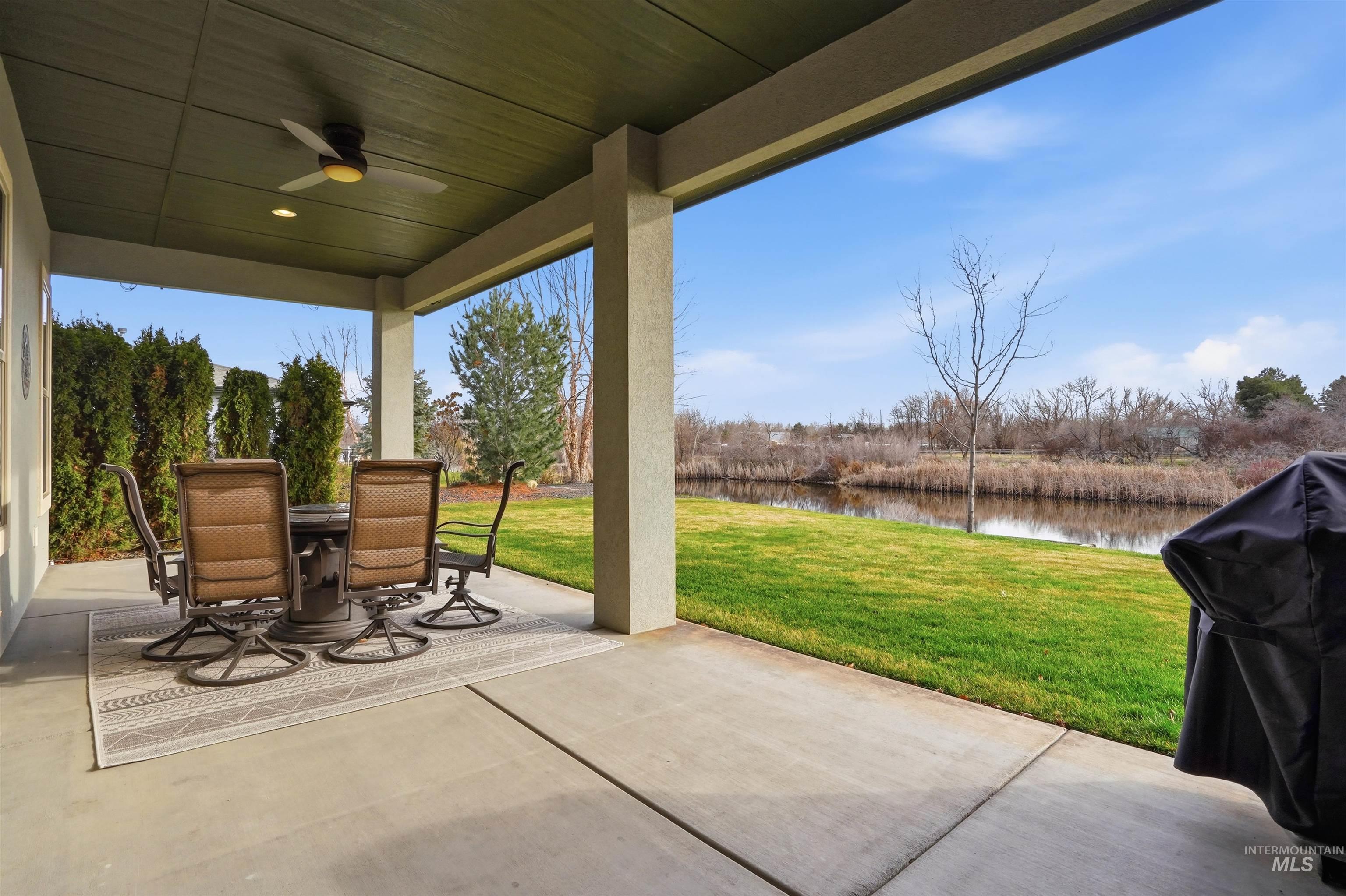 11887 W Pinewood River Lane, Star, Idaho 83669, 4 Bedrooms, 2.5 Bathrooms, Residential For Sale, Price $995,000,MLS 99004027