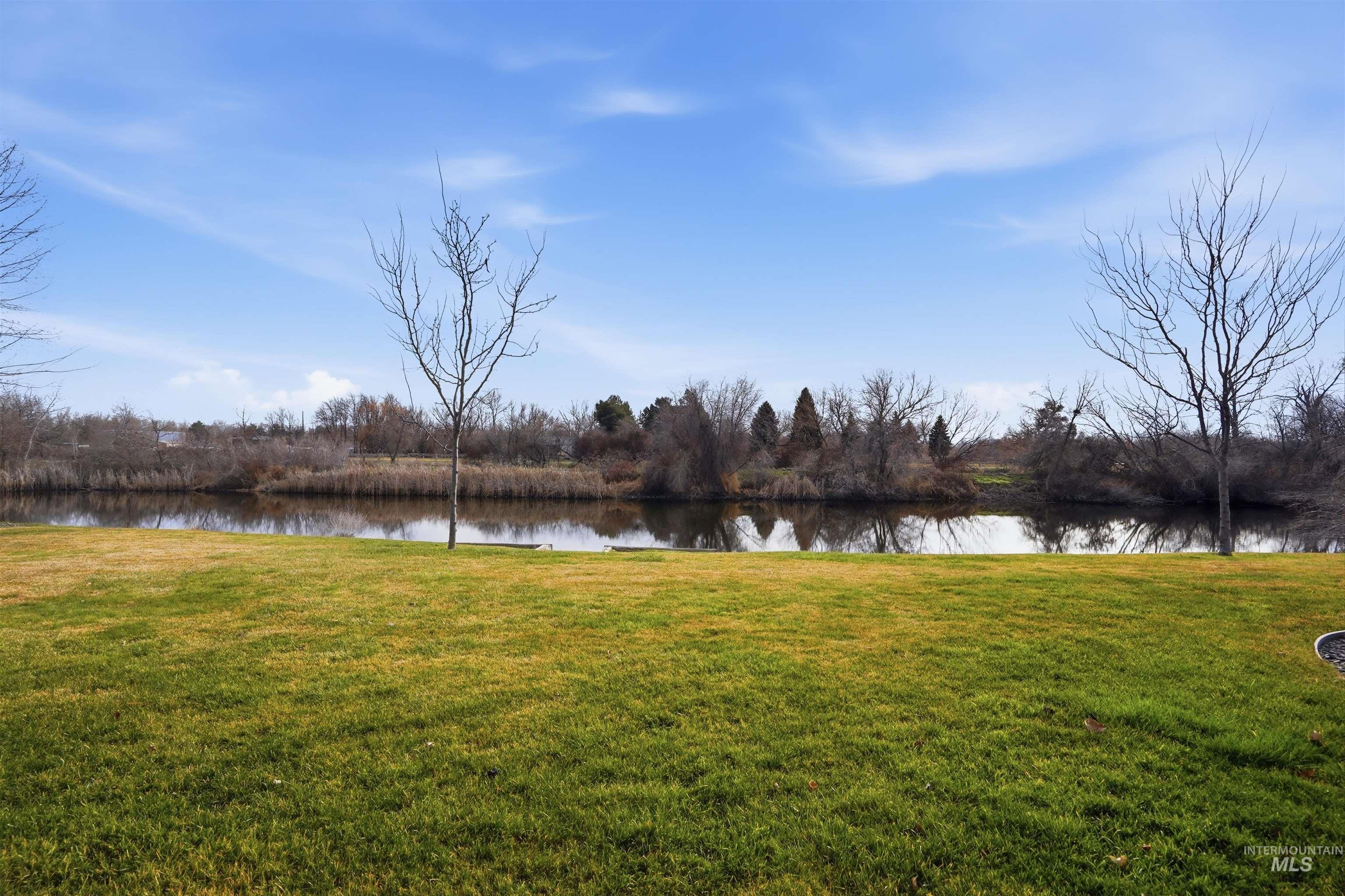 11887 W Pinewood River Lane, Star, Idaho 83669, 4 Bedrooms, 2.5 Bathrooms, Residential For Sale, Price $995,000,MLS 99004027
