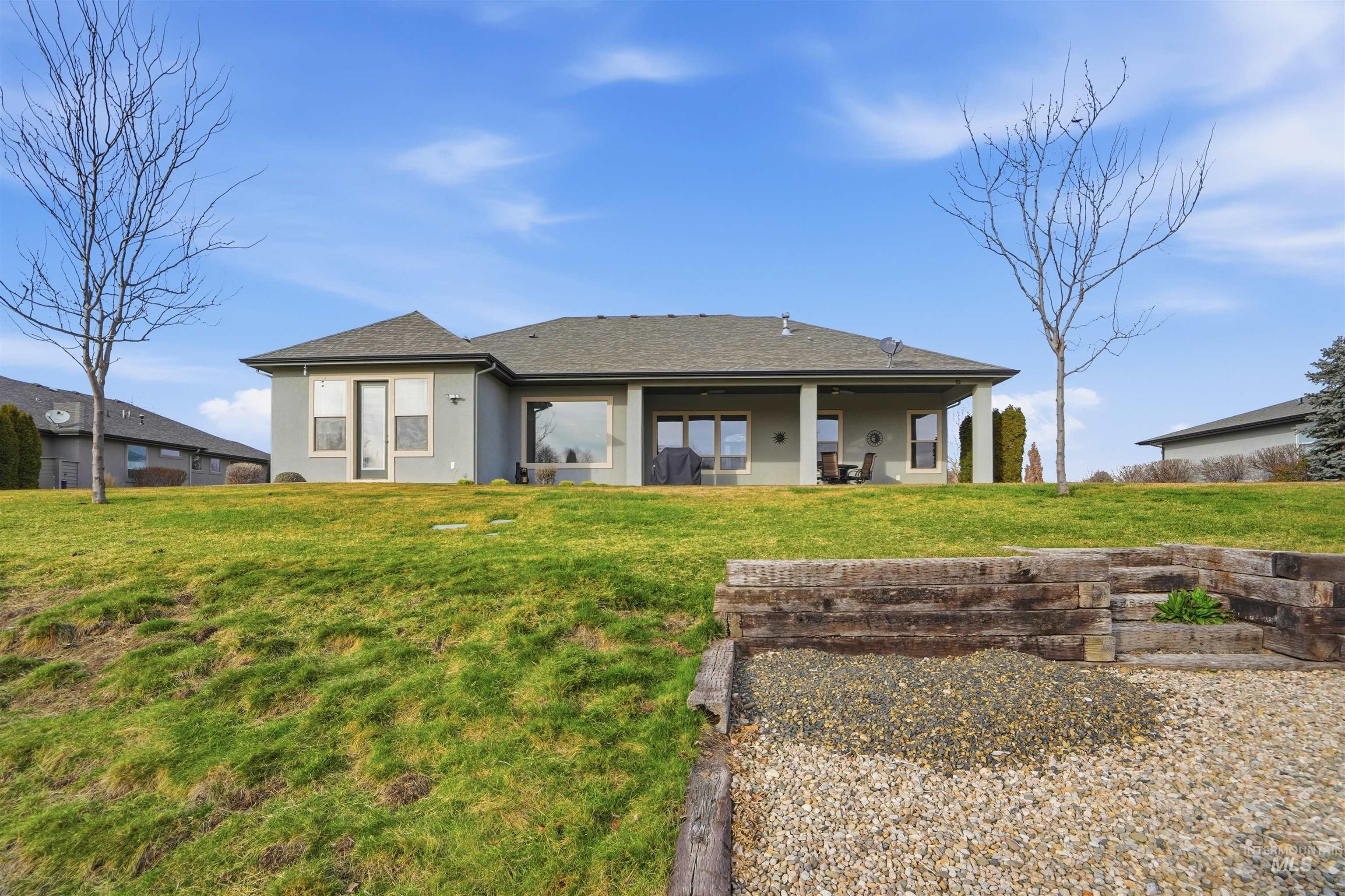 11887 W Pinewood River Lane, Star, Idaho 83669, 4 Bedrooms, 2.5 Bathrooms, Residential For Sale, Price $995,000,MLS 99004027