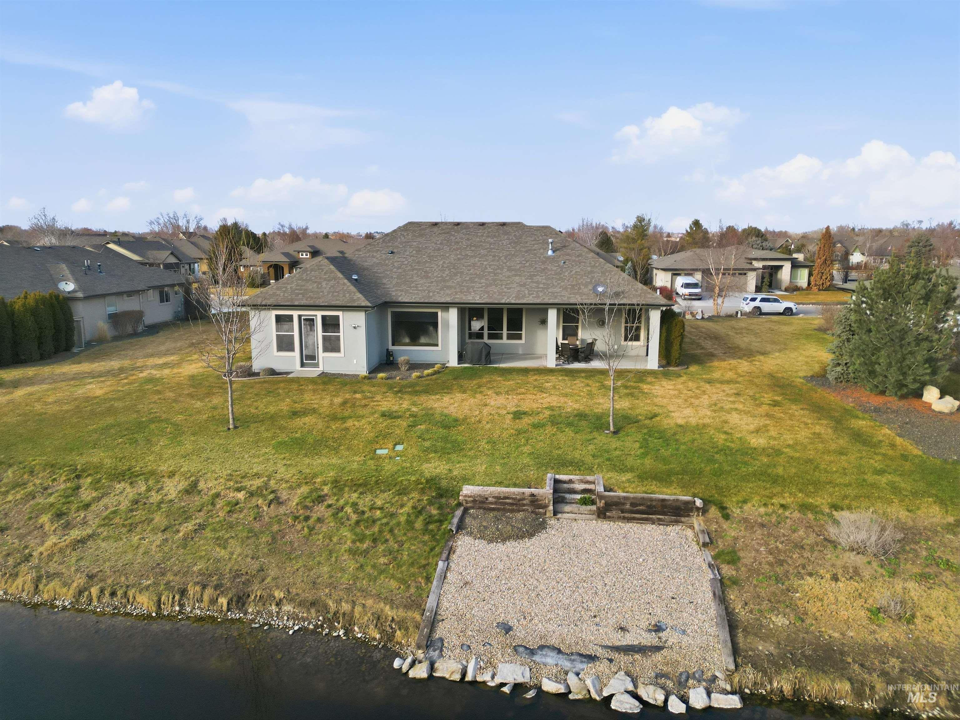 11887 W Pinewood River Lane, Star, Idaho 83669, 4 Bedrooms, 2.5 Bathrooms, Residential For Sale, Price $995,000,MLS 99004027