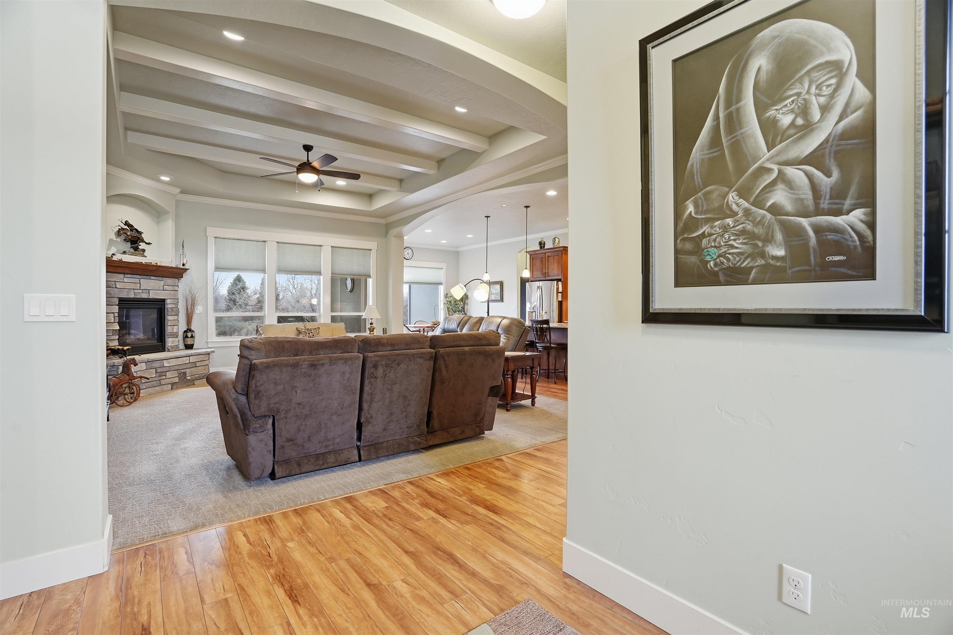 11887 W Pinewood River Lane, Star, Idaho 83669, 4 Bedrooms, 2.5 Bathrooms, Residential For Sale, Price $995,000,MLS 99004027