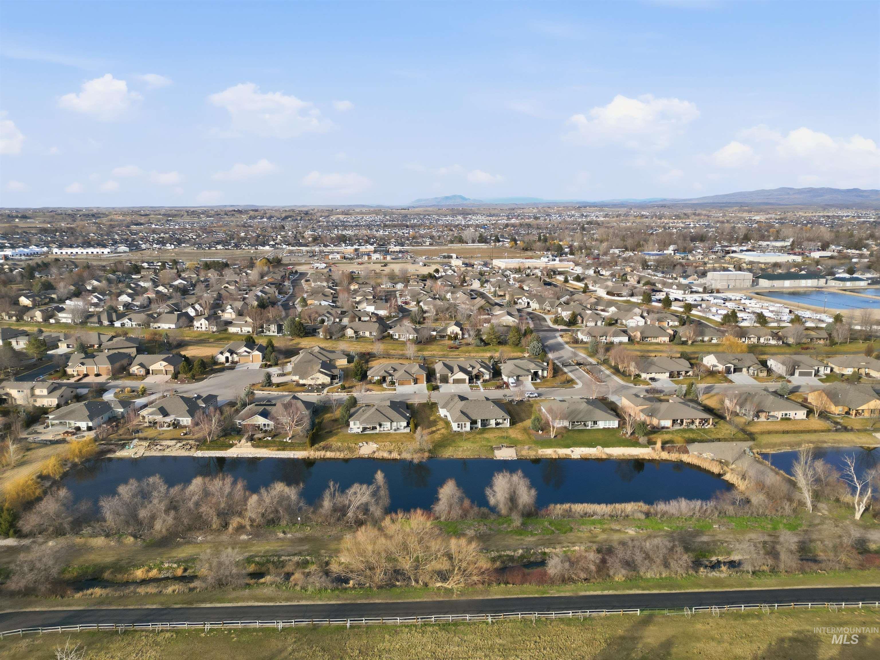 11887 W Pinewood River Lane, Star, Idaho 83669, 4 Bedrooms, 2.5 Bathrooms, Residential For Sale, Price $995,000,MLS 99004027