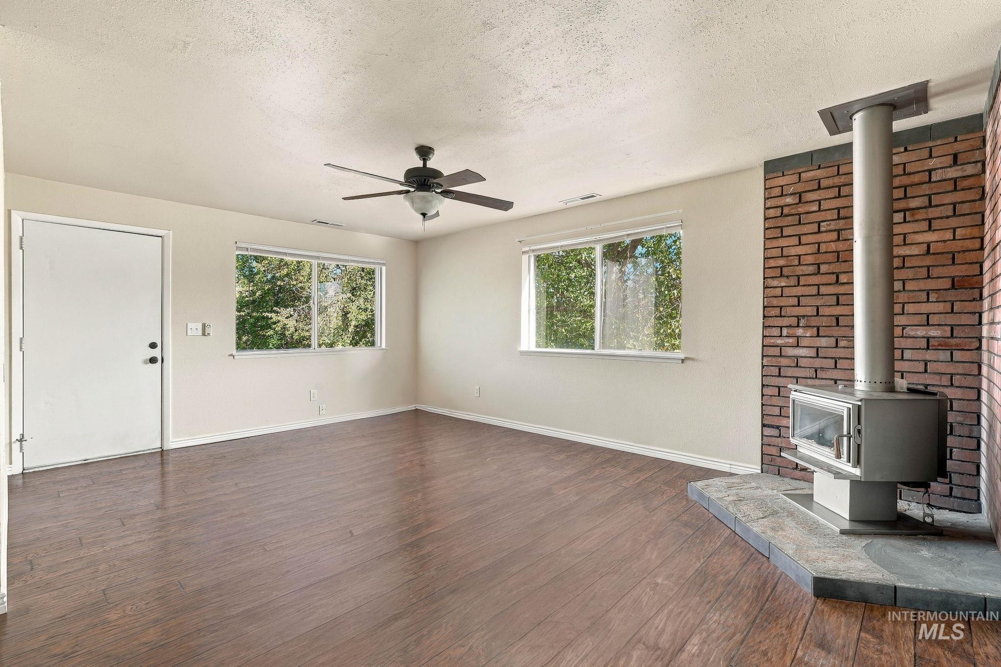 1173 S Hilton St., Boise, Idaho 83705, 2 Bedrooms, 1 Bathroom, Residential For Sale, Price $279,000,MLS 99004032