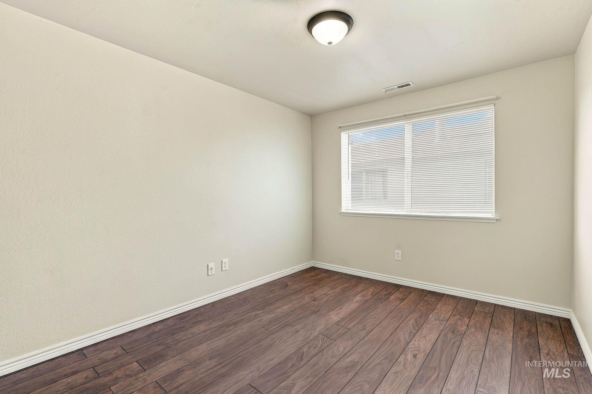 1173 S Hilton St., Boise, Idaho 83705, 2 Bedrooms, 1 Bathroom, Residential For Sale, Price $279,000,MLS 99004032