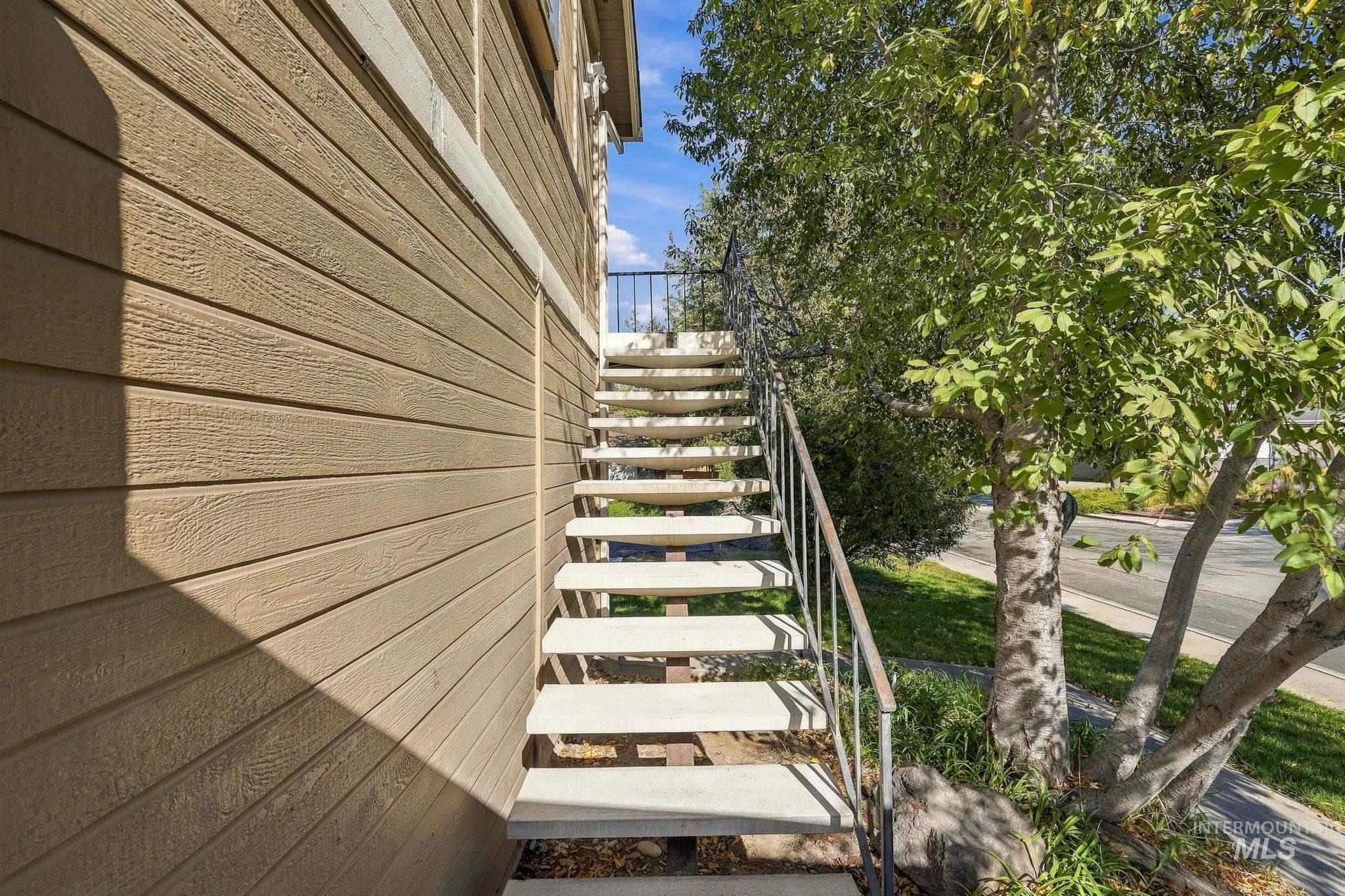 1173 S Hilton St., Boise, Idaho 83705, 2 Bedrooms, 1 Bathroom, Residential For Sale, Price $279,000,MLS 99004032