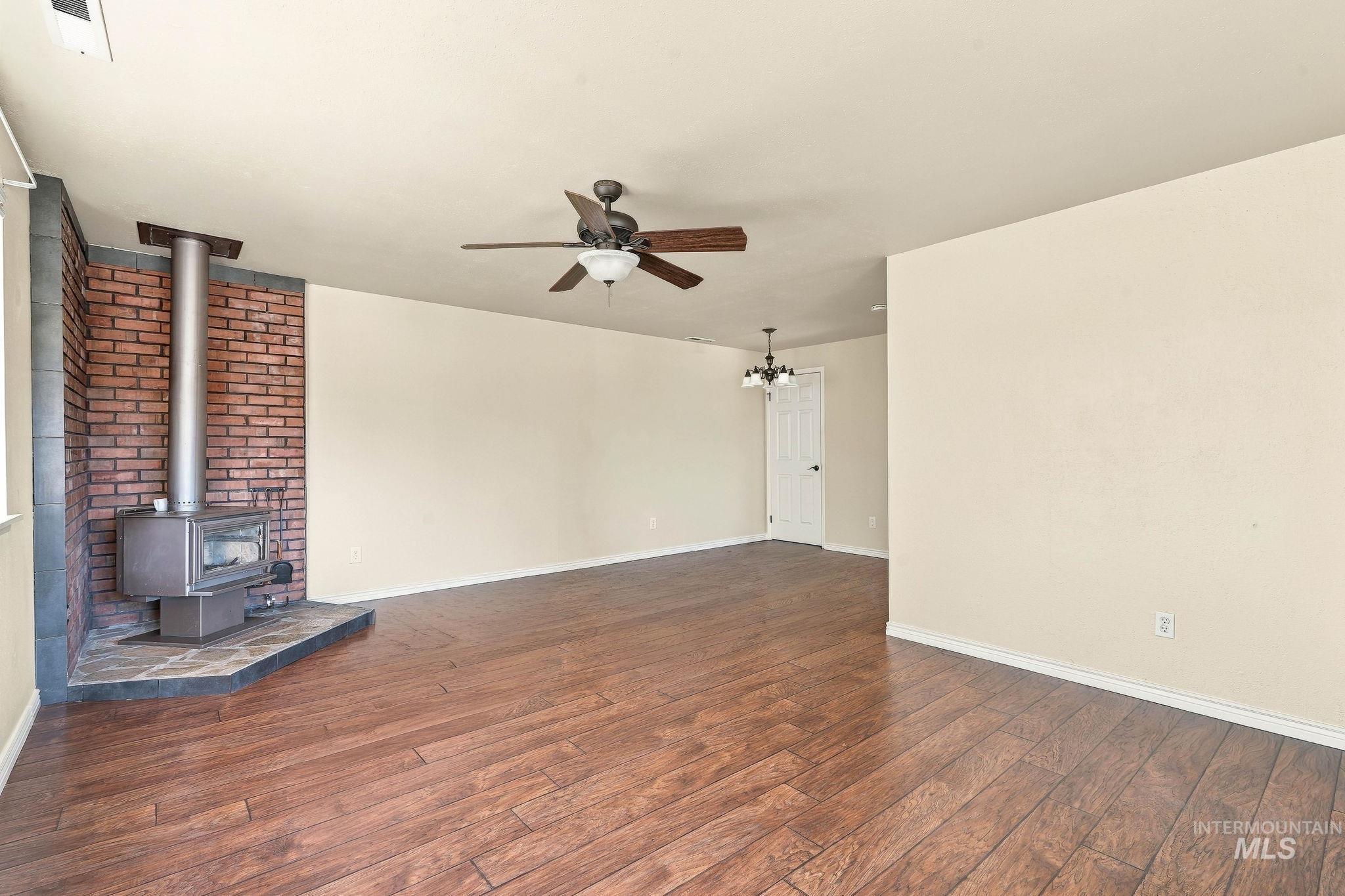 1173 S Hilton St., Boise, Idaho 83705, 2 Bedrooms, 1 Bathroom, Residential For Sale, Price $279,000,MLS 99004032