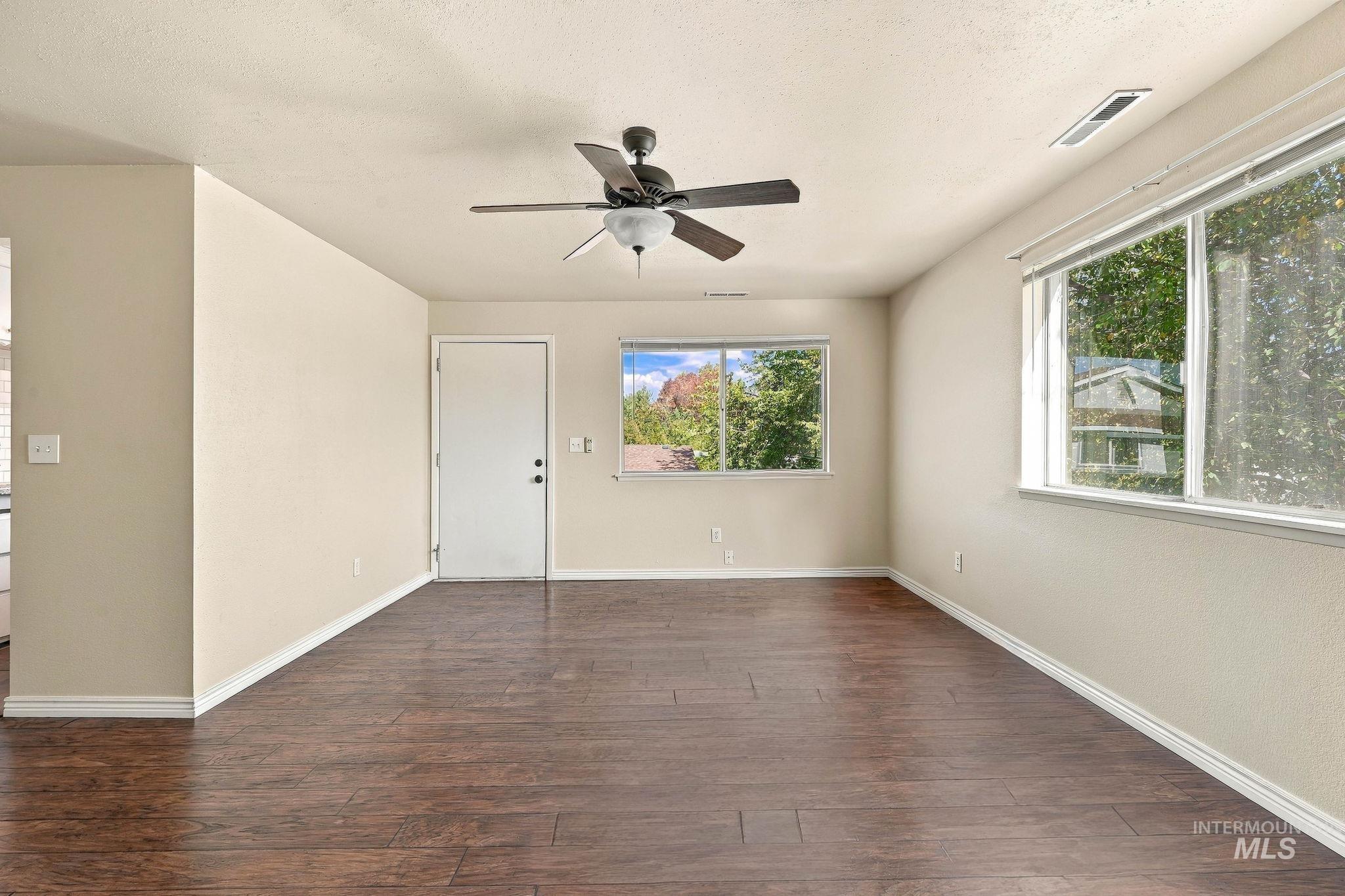 1173 S Hilton St., Boise, Idaho 83705, 2 Bedrooms, 1 Bathroom, Residential For Sale, Price $279,000,MLS 99004032