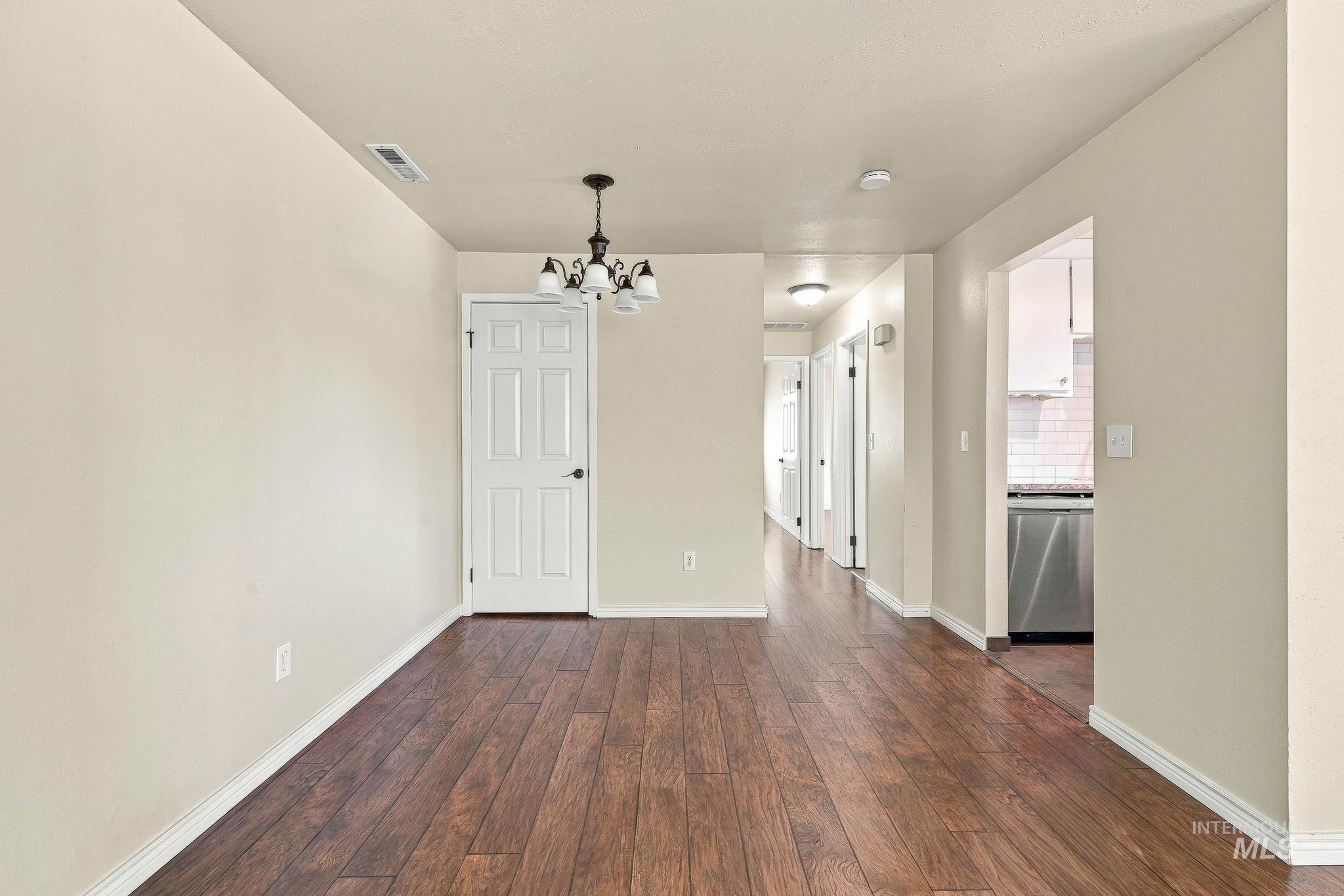 1173 S Hilton St., Boise, Idaho 83705, 2 Bedrooms, 1 Bathroom, Residential For Sale, Price $279,000,MLS 99004032