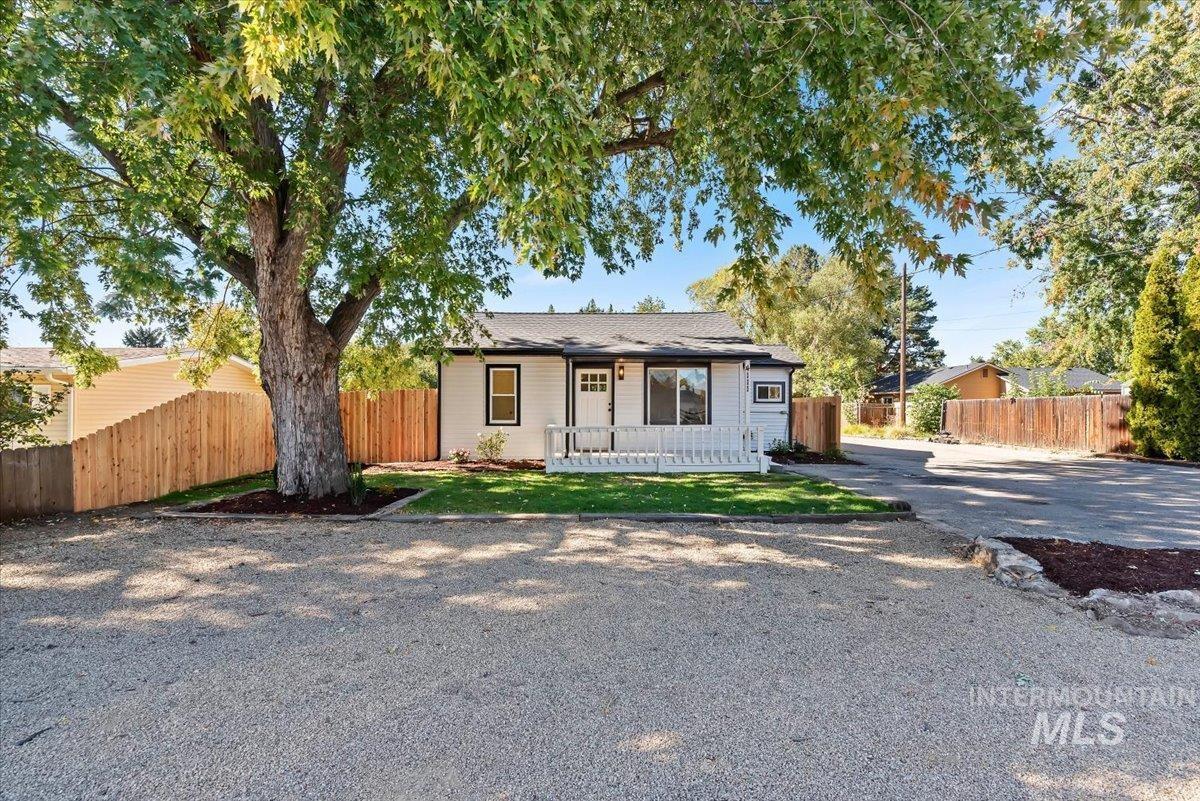 4111 N Christine St., Boise, Idaho 83704, 3 Bedrooms, 1 Bathroom, Residential For Sale, Price $357,500,MLS 99004033