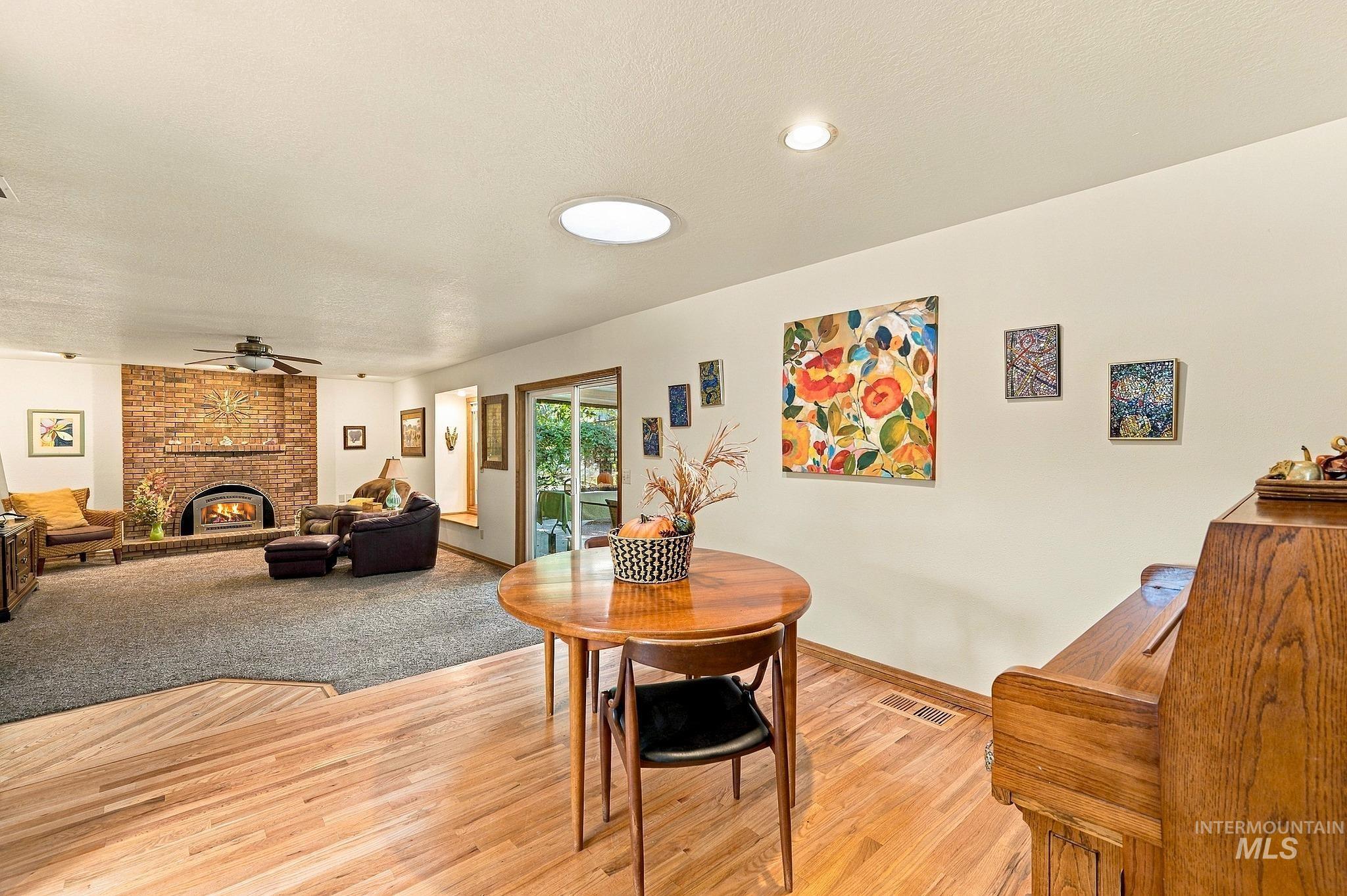 1015 N Maple Grove Rd, Boise, Idaho 83704, 3 Bedrooms, 2 Bathrooms, Residential For Sale, Price $630,000, 99004034
