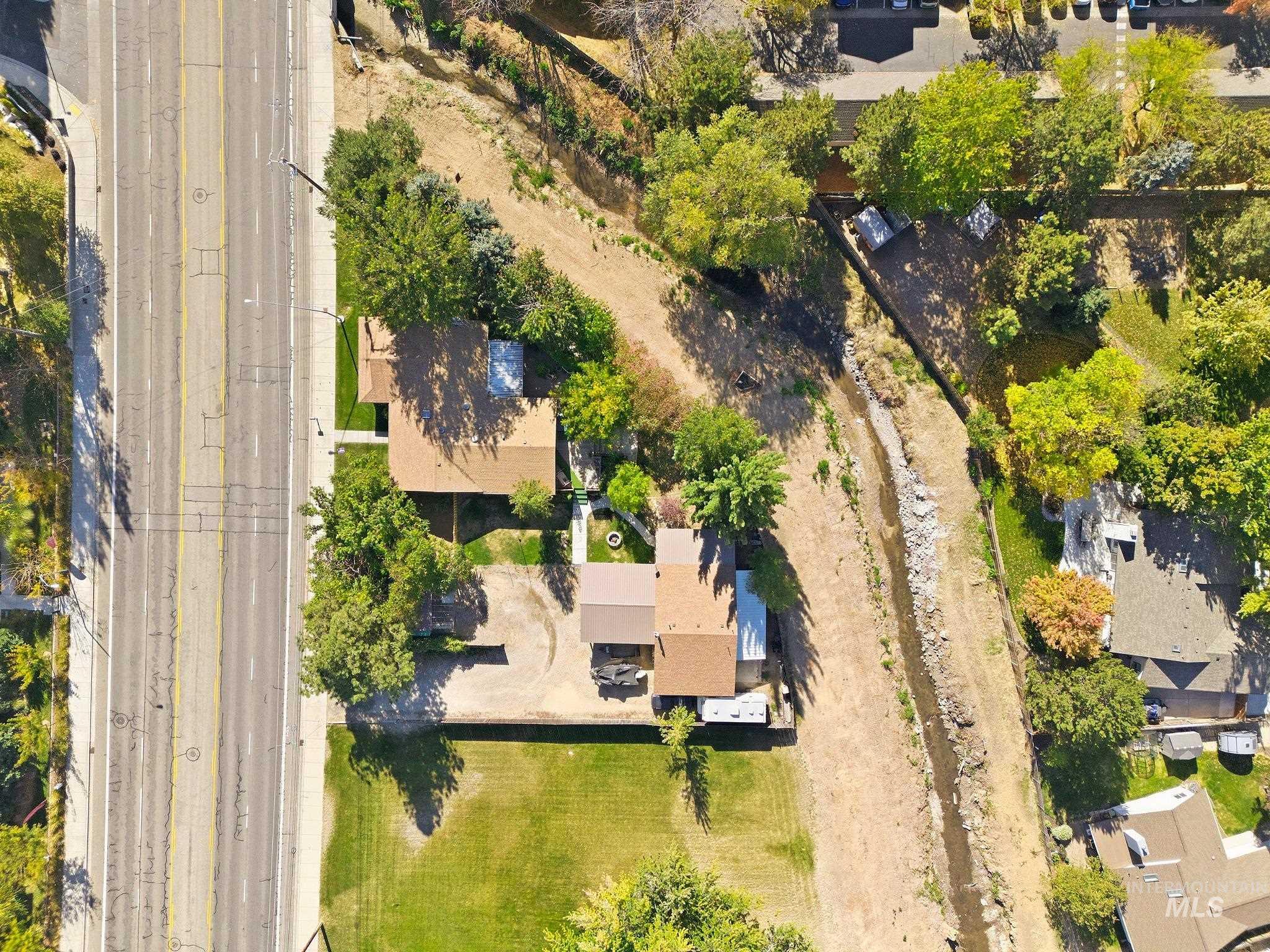 1015 N Maple Grove Rd, Boise, Idaho 83704, 3 Bedrooms, 2 Bathrooms, Residential For Sale, Price $630,000, 99004034