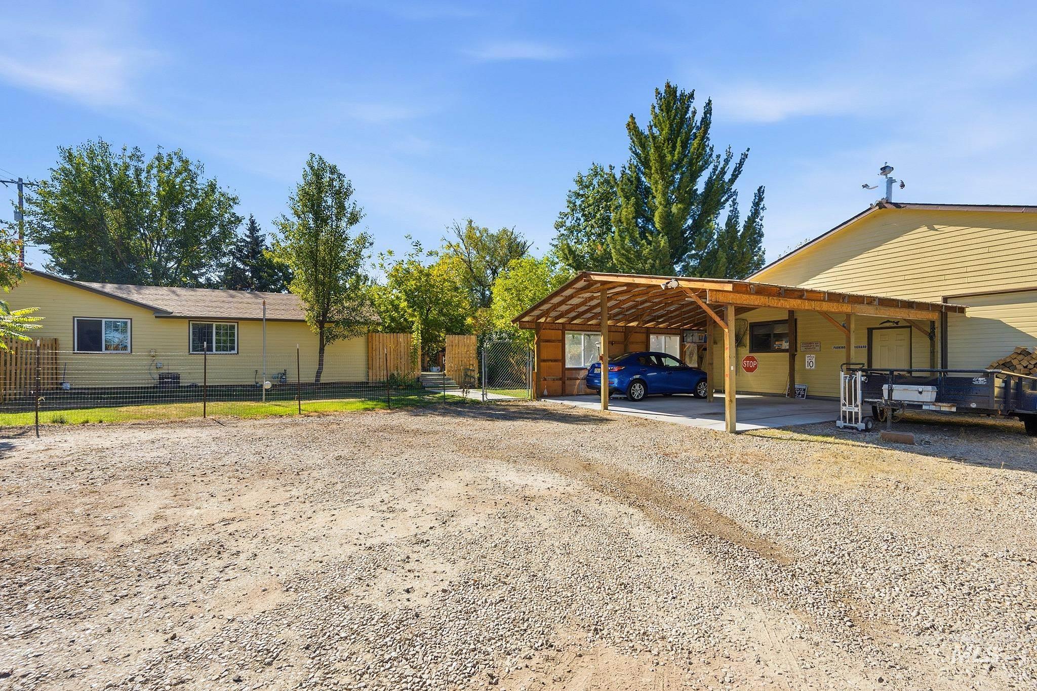 1015 N Maple Grove Rd, Boise, Idaho 83704, 3 Bedrooms, 2 Bathrooms, Residential For Sale, Price $630,000, 99004034