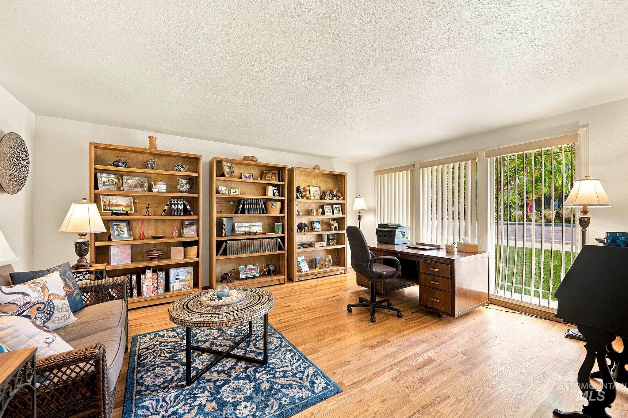 1015 N Maple Grove Rd, Boise, Idaho 83704, 3 Bedrooms, 2 Bathrooms, Residential For Sale, Price $630,000, 99004034