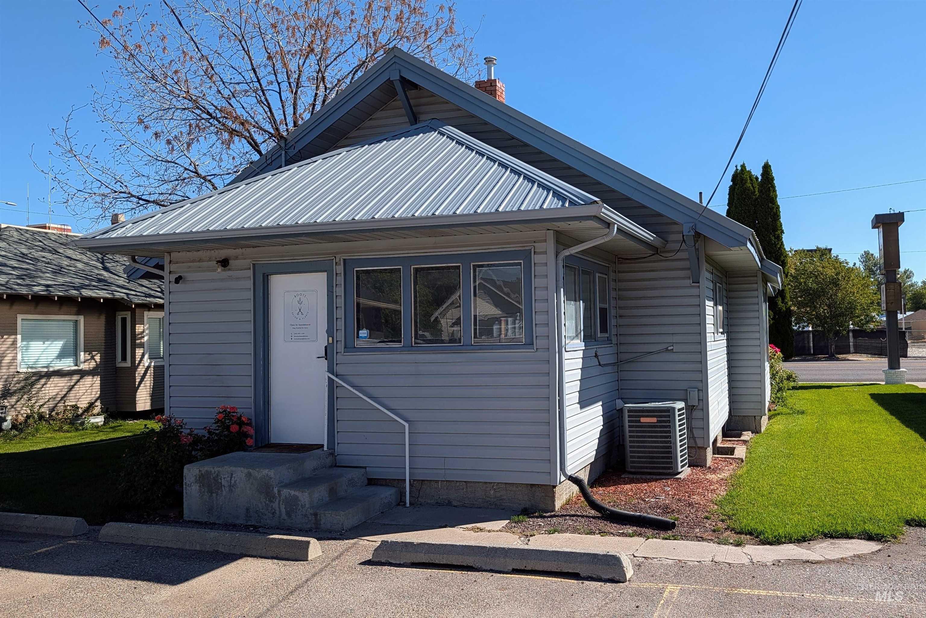 1518 Overland Ave, Burley, Idaho 83318, 2 Bedrooms, 1 Bathroom, Residential For Sale, Price $259,000, 99004036