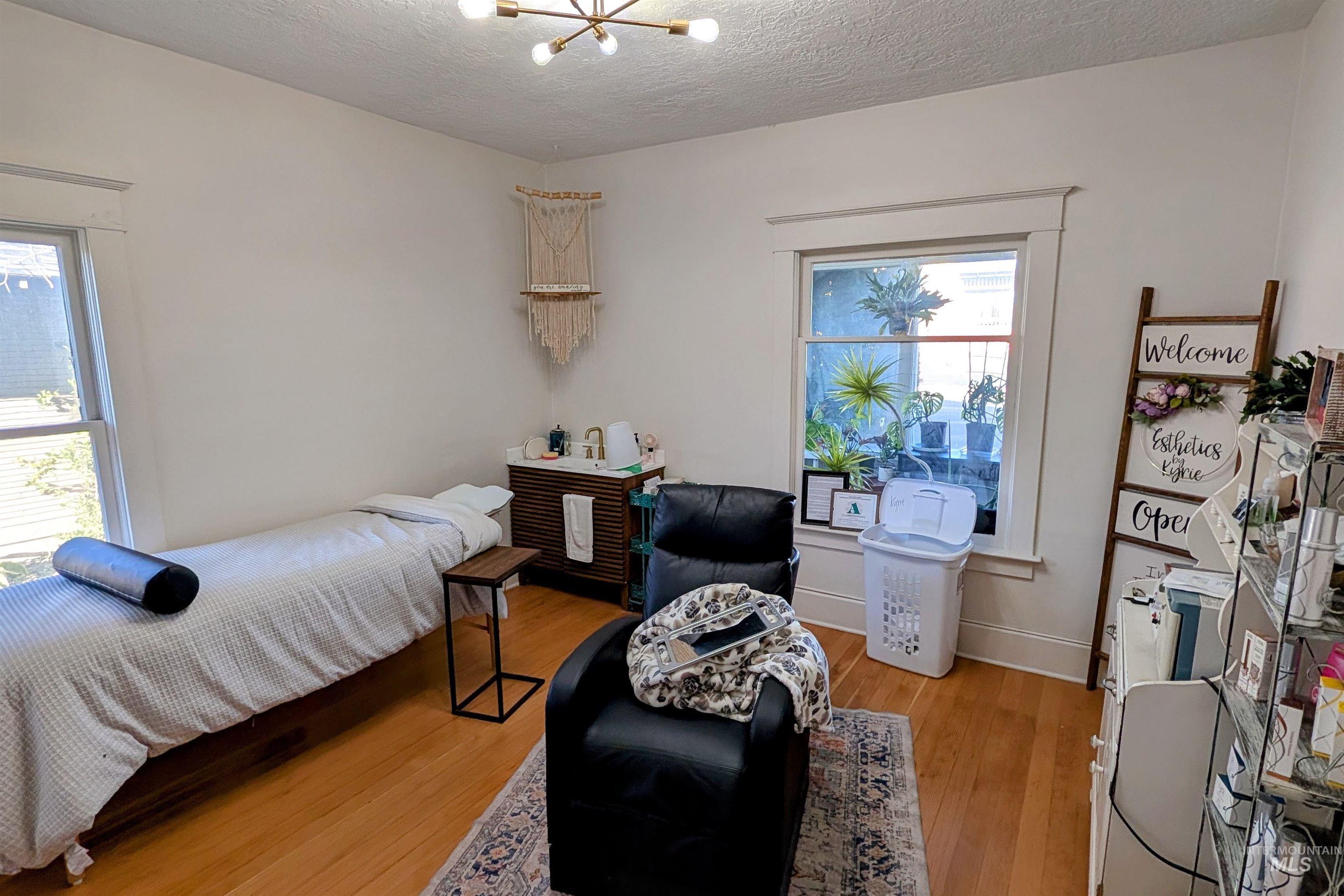 1518 Overland Ave, Burley, Idaho 83318, 2 Bedrooms, 1 Bathroom, Residential For Sale, Price $259,000, 99004036