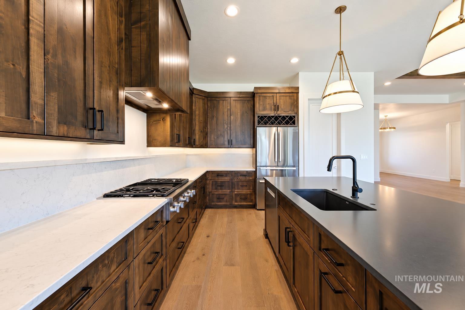 846 N Creekwater Ave, Eagle, Idaho 83616, 3 Bedrooms, 3 Bathrooms, Residential For Sale, Price $1,195,000,MLS 99004037