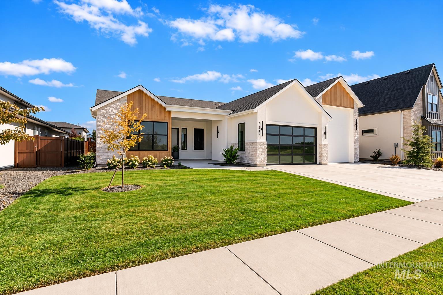 846 N Creekwater Ave, Eagle, Idaho 83616, 3 Bedrooms, 3 Bathrooms, Residential For Sale, Price $1,195,000,MLS 99004037