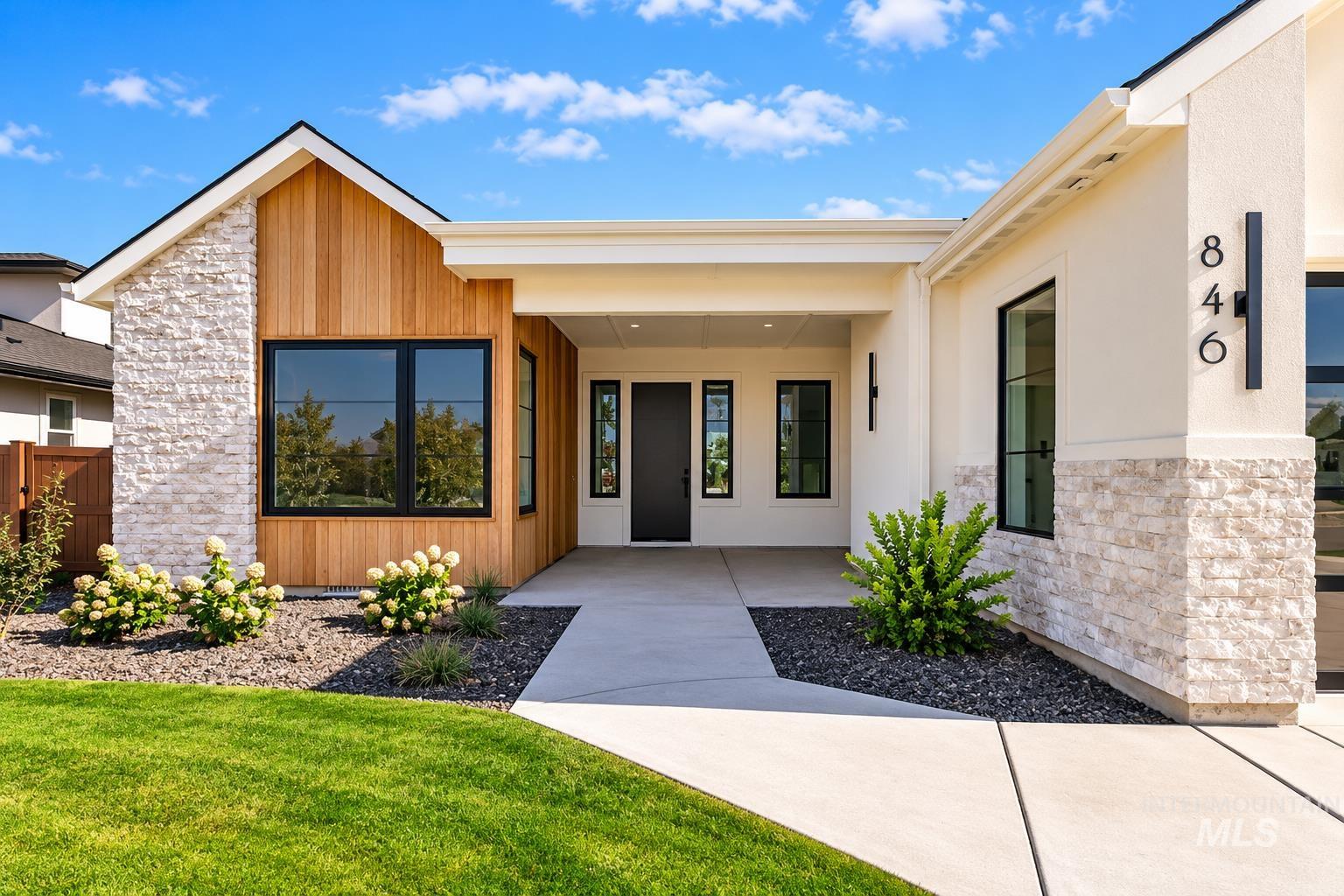 846 N Creekwater Ave, Eagle, Idaho 83616, 3 Bedrooms, 3 Bathrooms, Residential For Sale, Price $1,195,000,MLS 99004037