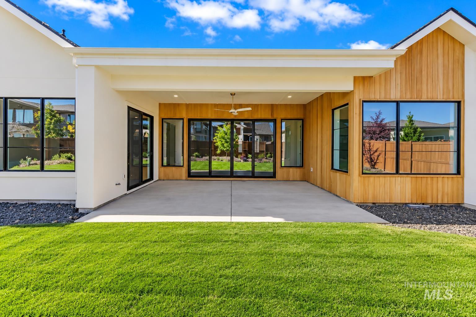 846 N Creekwater Ave, Eagle, Idaho 83616, 3 Bedrooms, 3 Bathrooms, Residential For Sale, Price $1,195,000,MLS 99004037
